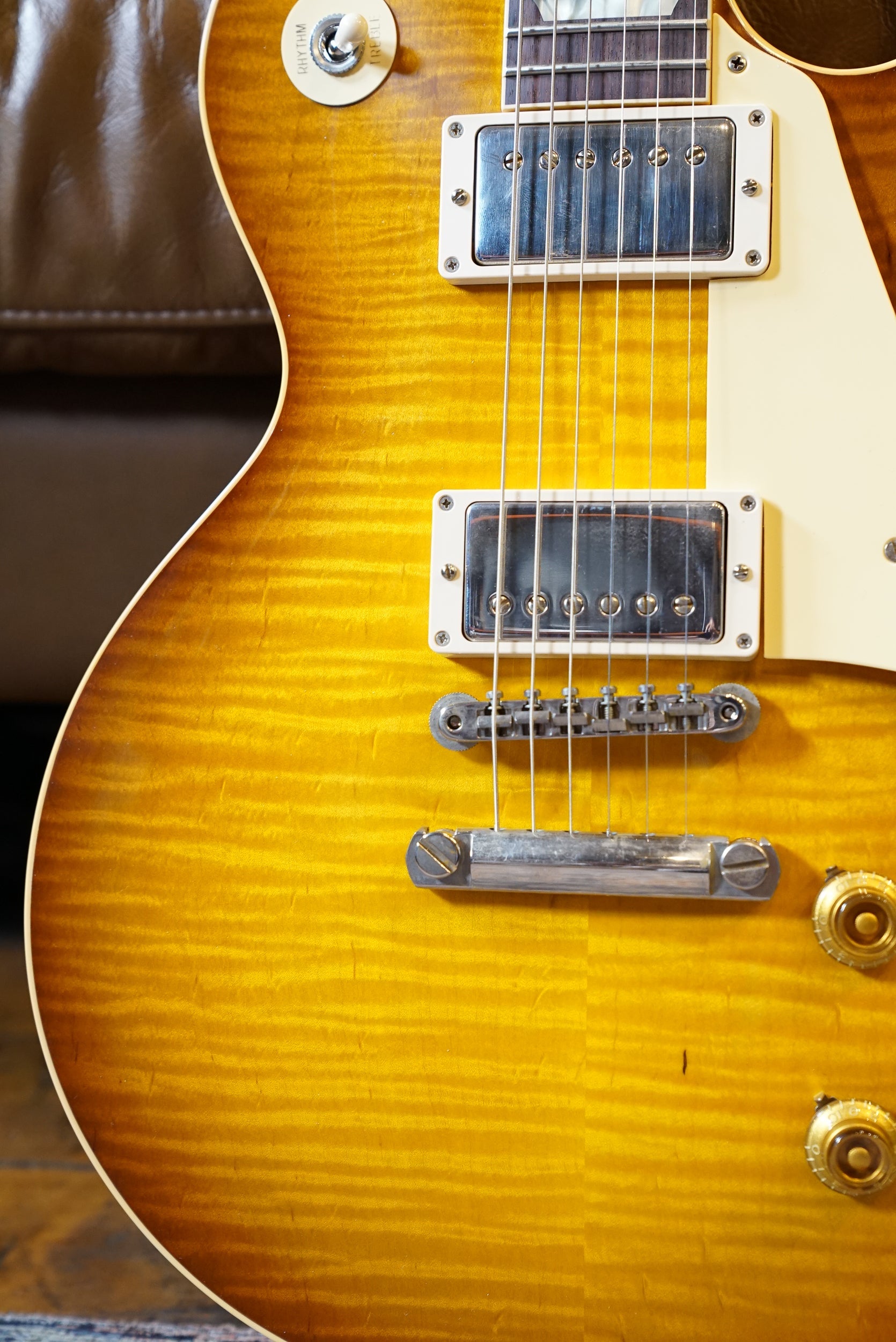 Gibson Custom Shop '59 Les Paul Standard Reissue, Ultra Light Back Upgrade - VOS Golden Poppy Burst