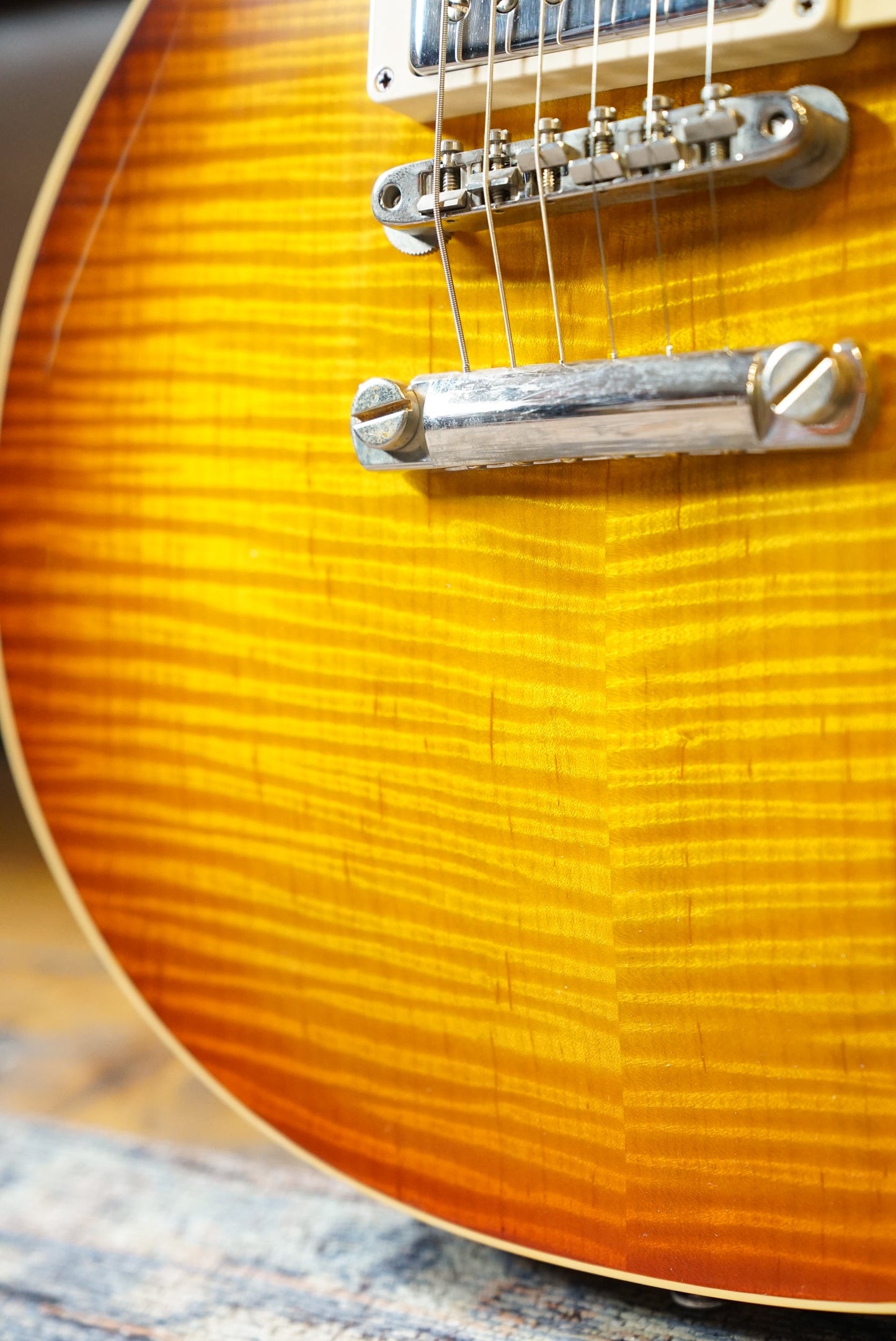Gibson Custom Shop '59 Les Paul Standard Reissue, Ultra Light Back Upgrade - VOS Royal Tea Burst