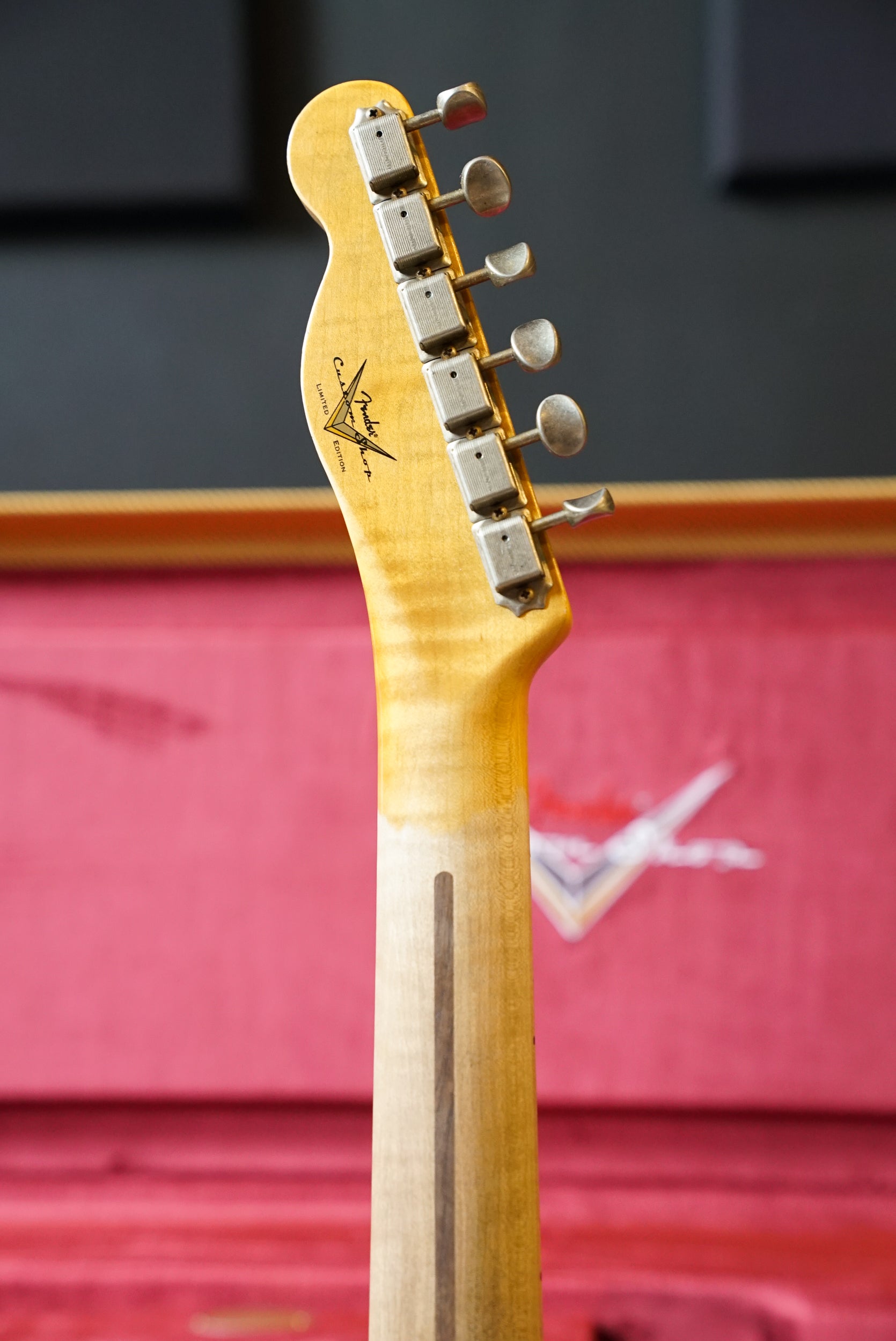Fender Custom Shop Limited Edition '53 Telecaster Relic - Dirty White Blonde