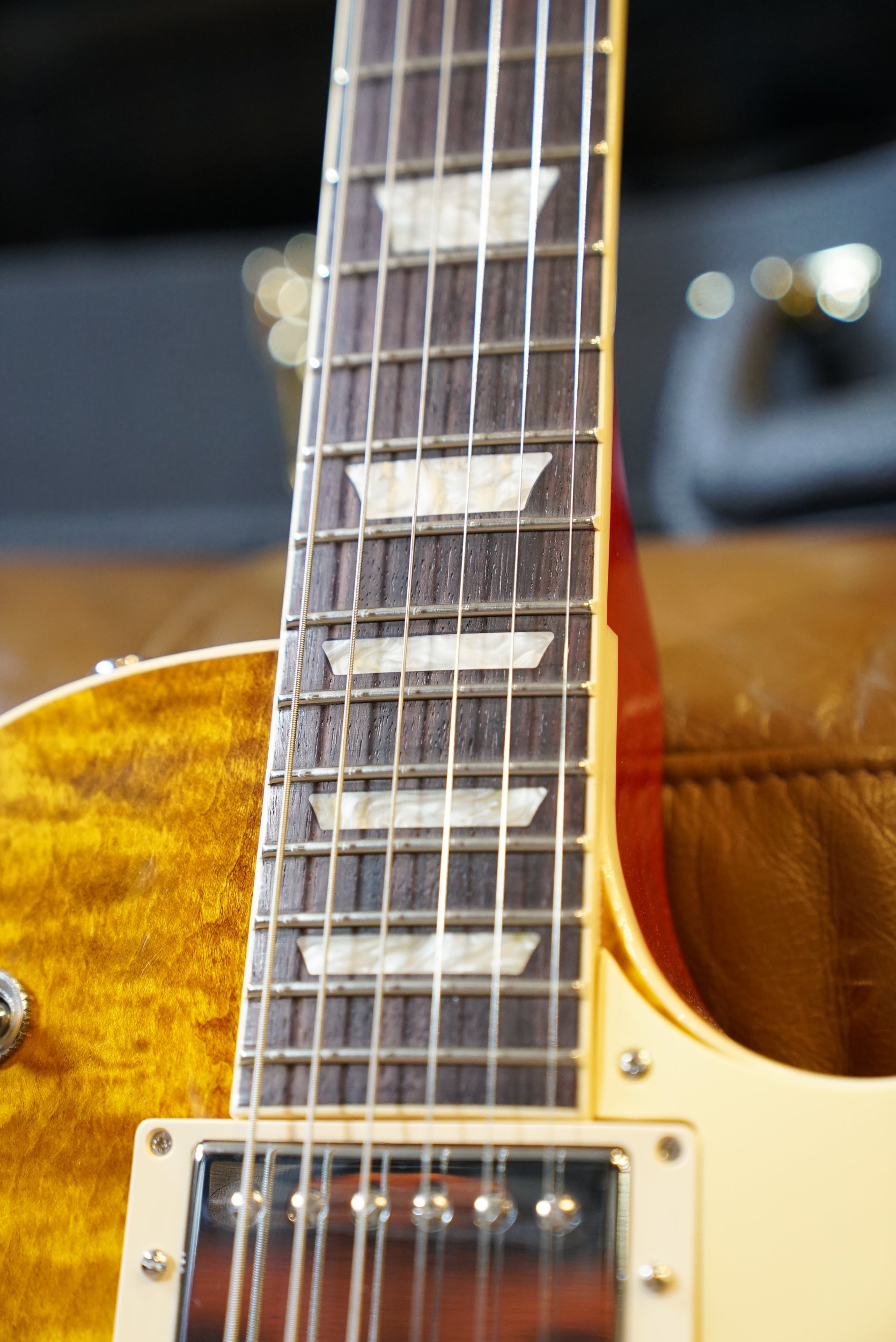 Heritage Standard Collection H-150 Bigsby - Dirty Lemon Burst