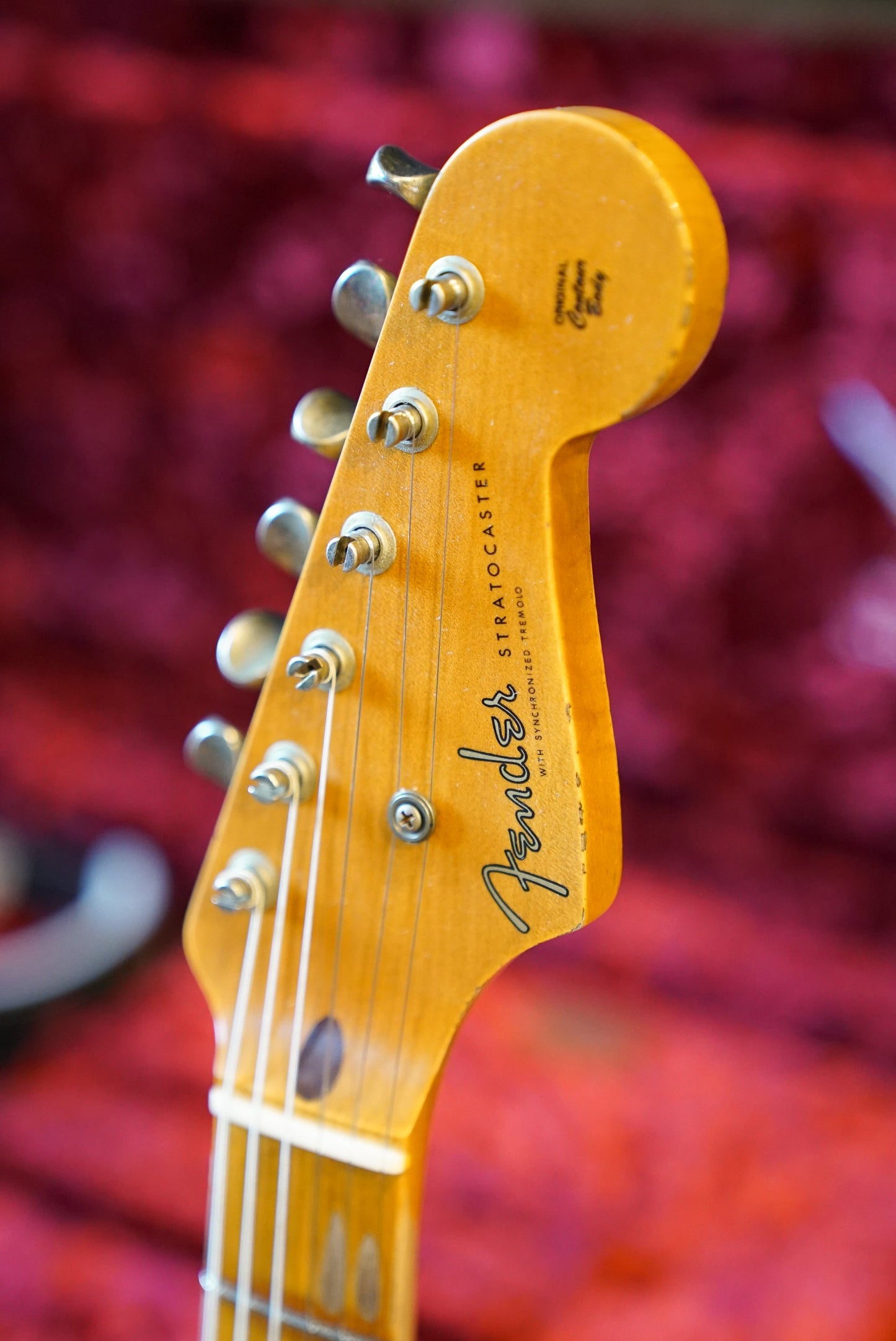 Fender Limited Edition 70th Anniversary 1954 Stratocaster Relic, 1-Piece Quartersawn Maple Neck Fingerboard, Wide-Fade 2-Color Sunburst