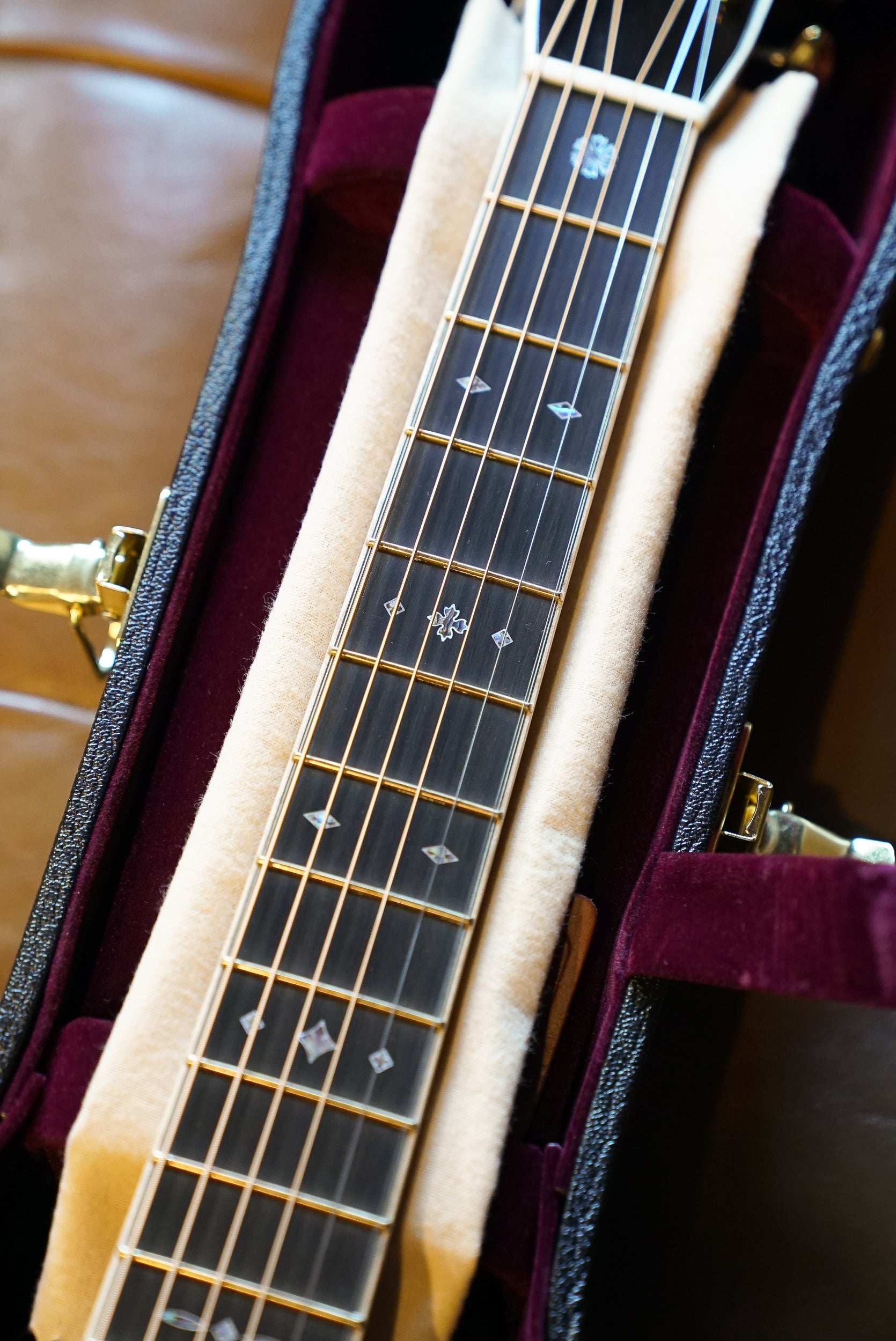 Martin 000-42 Modern Deluxe Auditorium Acoustic Guitar
