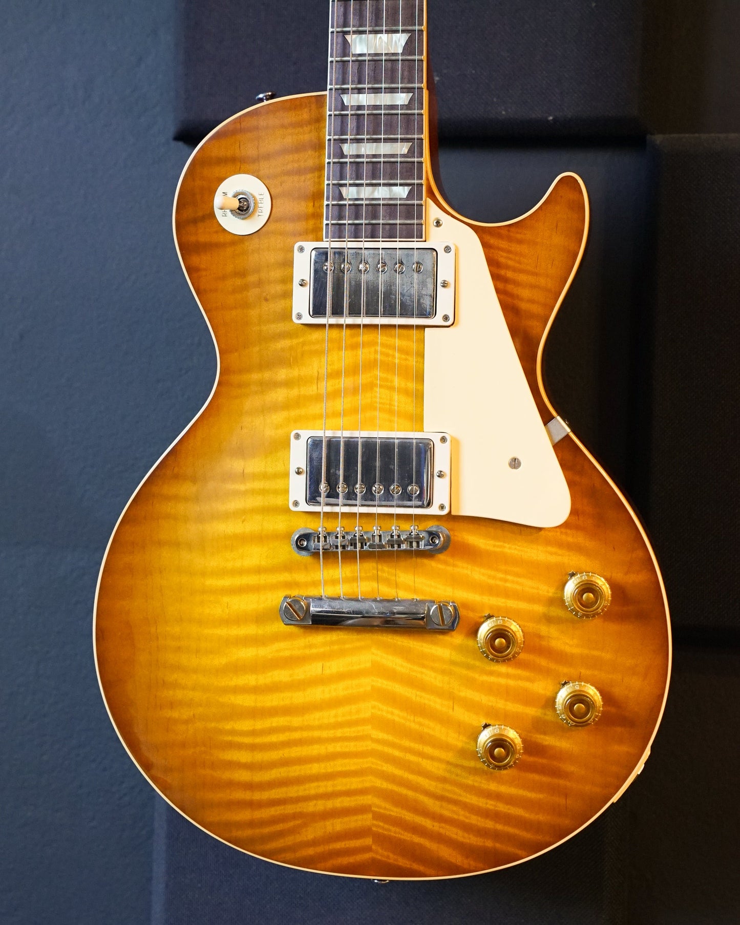Gibson Custom Shop '59 Les Paul Standard Reissue, Ultra Light Back Upgrade - VOS Golden Poppy Burst