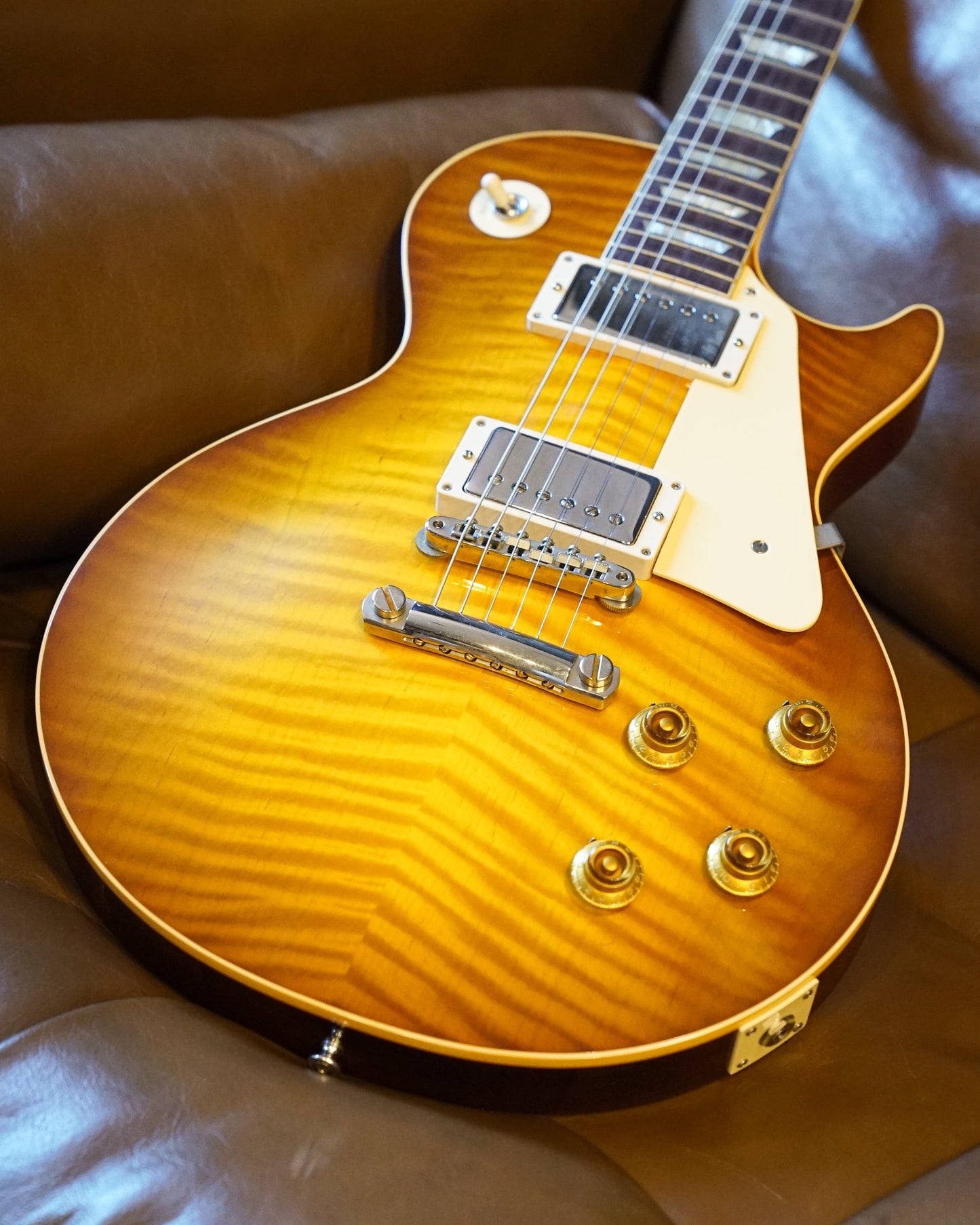 Gibson Custom Shop '59 Les Paul Standard Reissue, Ultra Light Back Upgrade - VOS Golden Poppy Burst