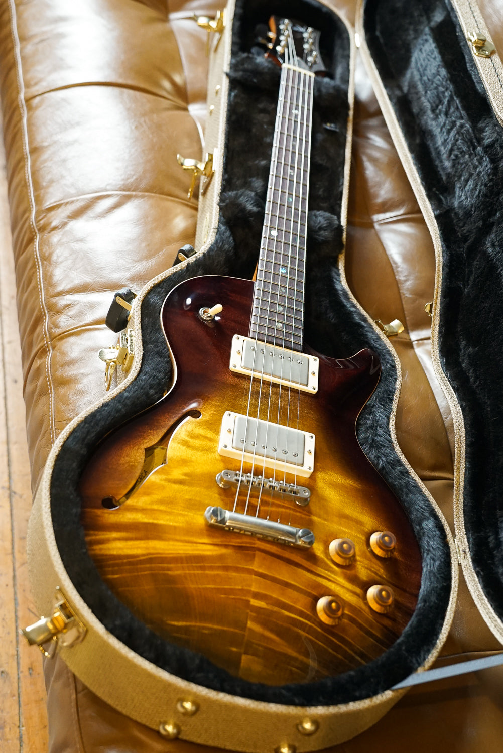Nik Huber Orca - Semi-Hollow w/ F-Hole Upgrade, Custom Colour