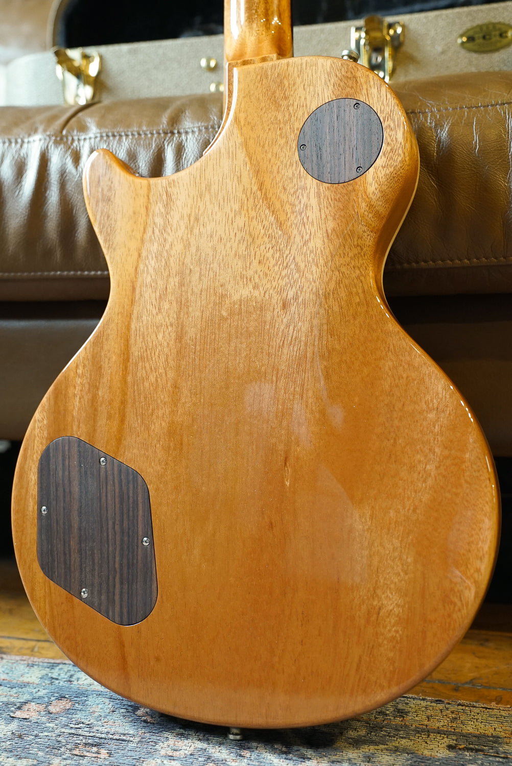 Nik Huber Orca - Semi-Hollow w/ F-Hole Upgrade, Custom Colour