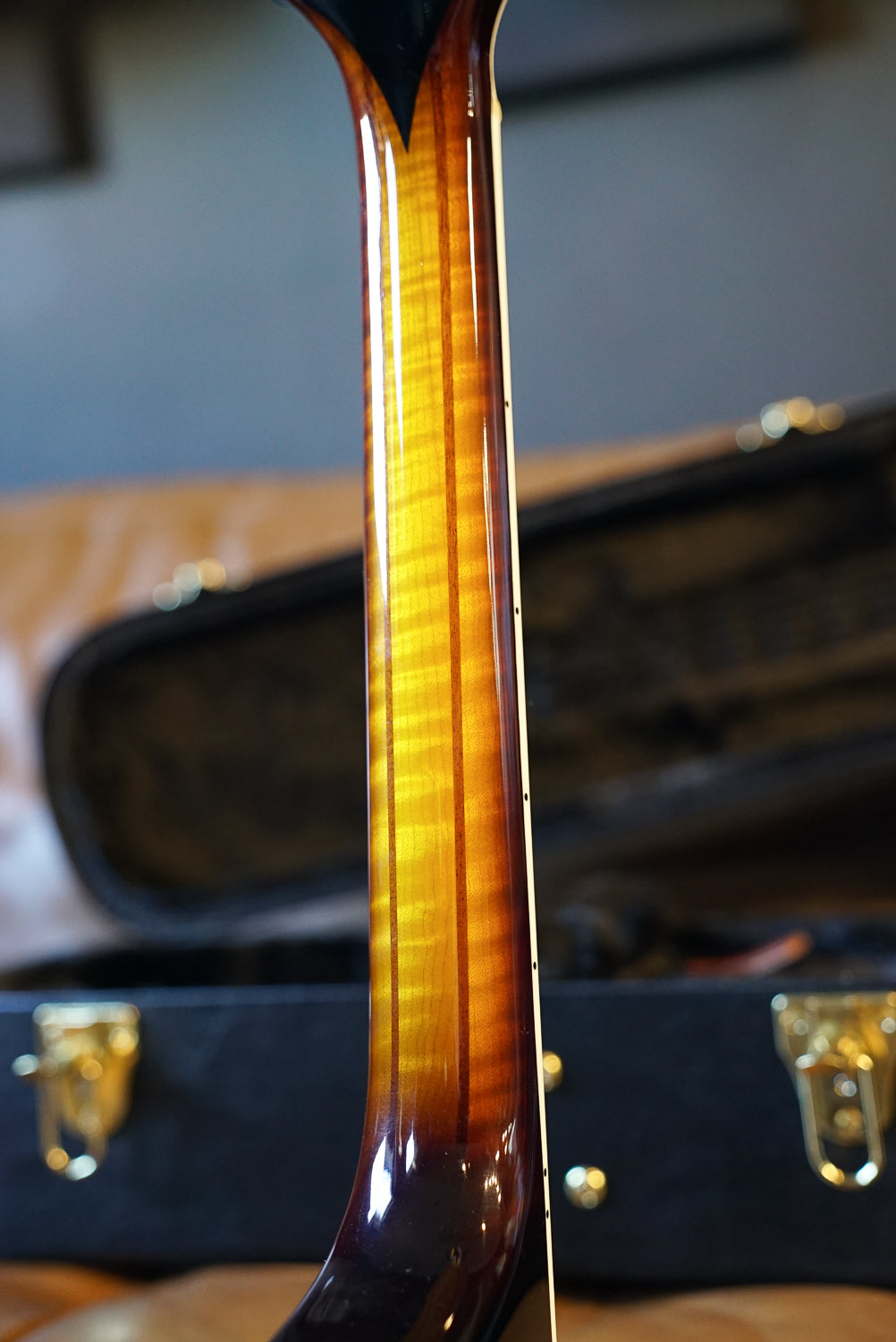 Heritage Eagle Classic Hollow Electric Guitar with Case - Original Sunburst