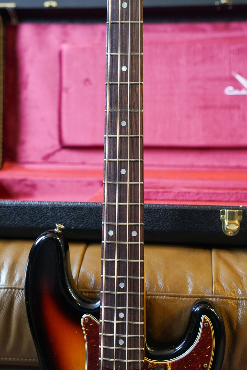 Fender Custom Shop '66 Precision Bass Journeyman Relic - 3 Tone Sunburst