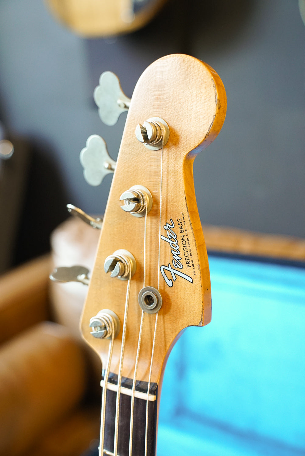 Fender Custom Shop '66 Precision Bass Relic - Aged Candy Apple Red