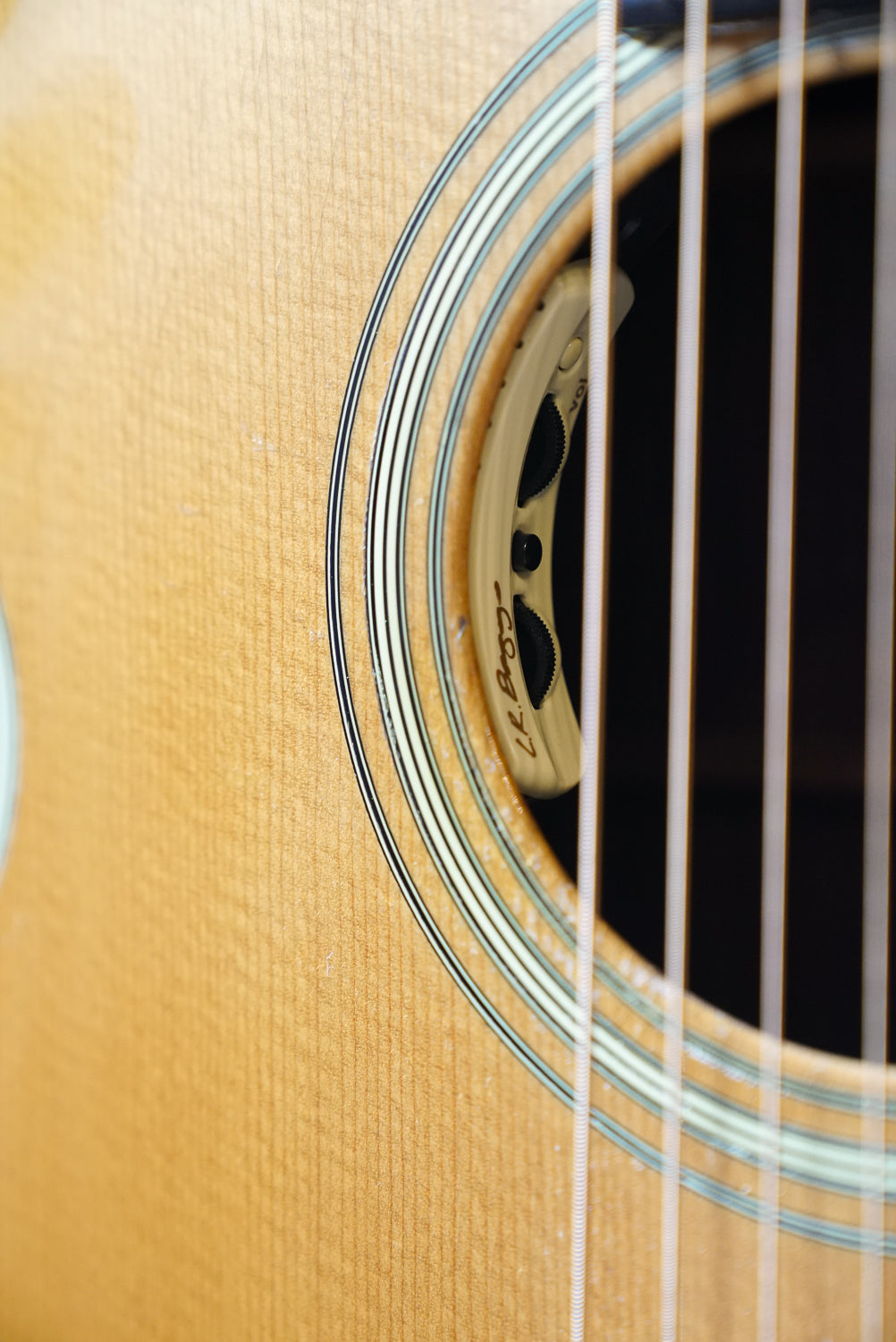 Pre-Owned Martin 000-28 1972