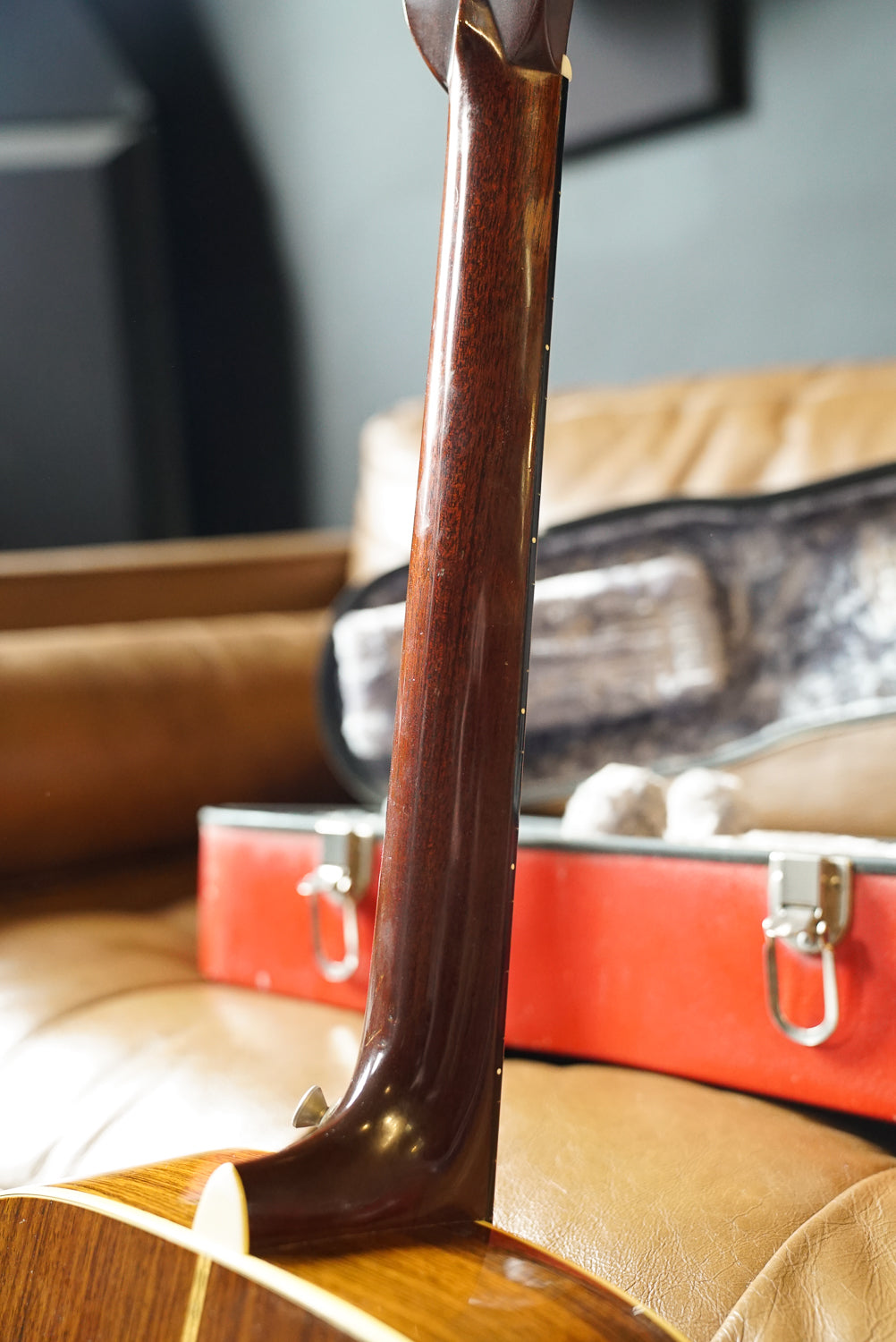 Pre-Owned Martin 000-28 1972