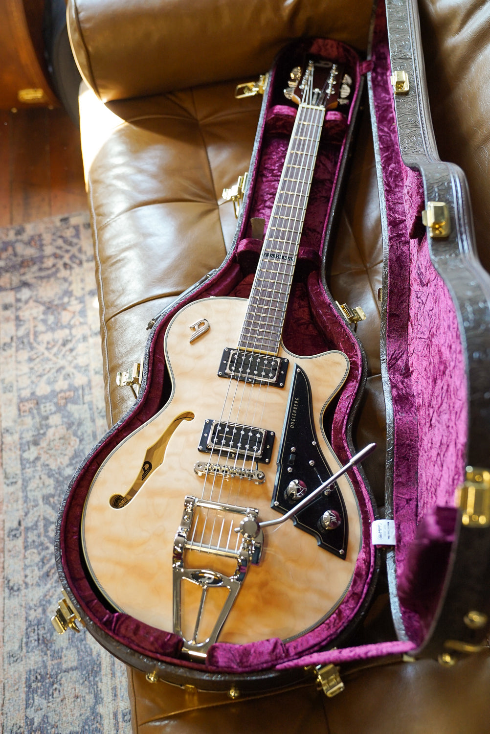 Duesenberg Alliance Series Tom Bukovac Quilted Maple Natural