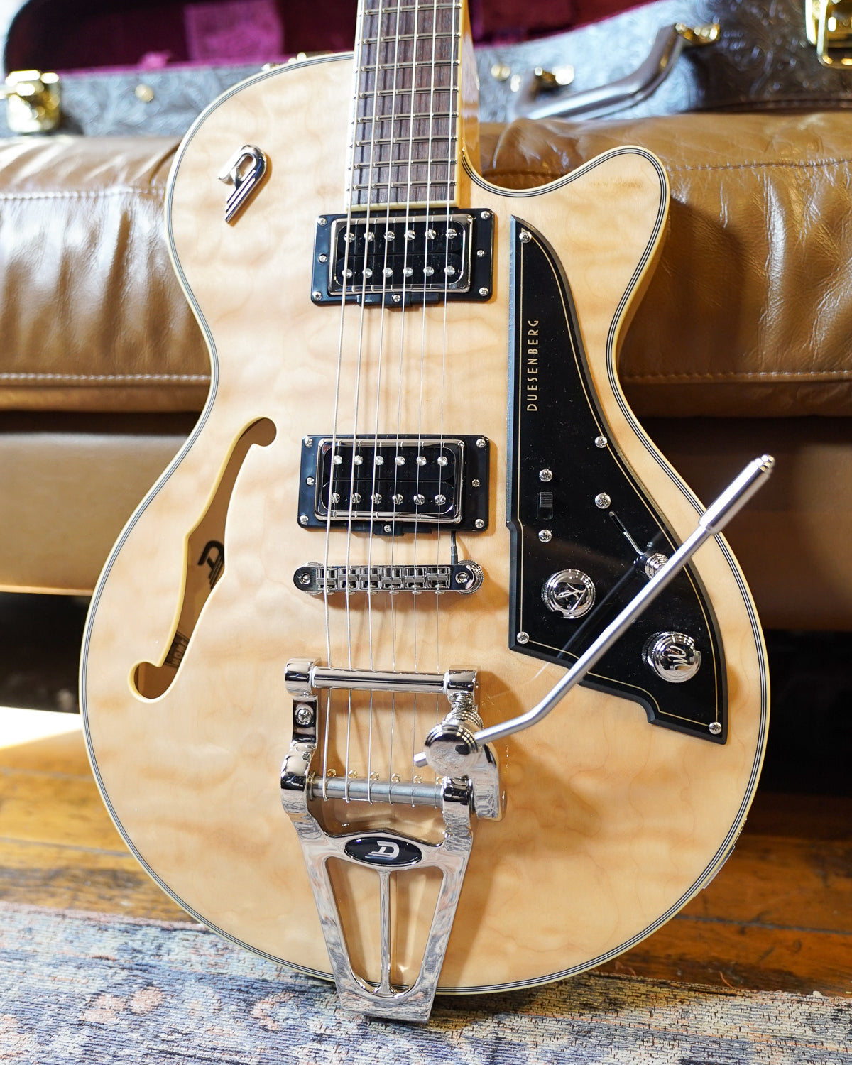 Duesenberg Alliance Series Tom Bukovac Quilted Maple Natural