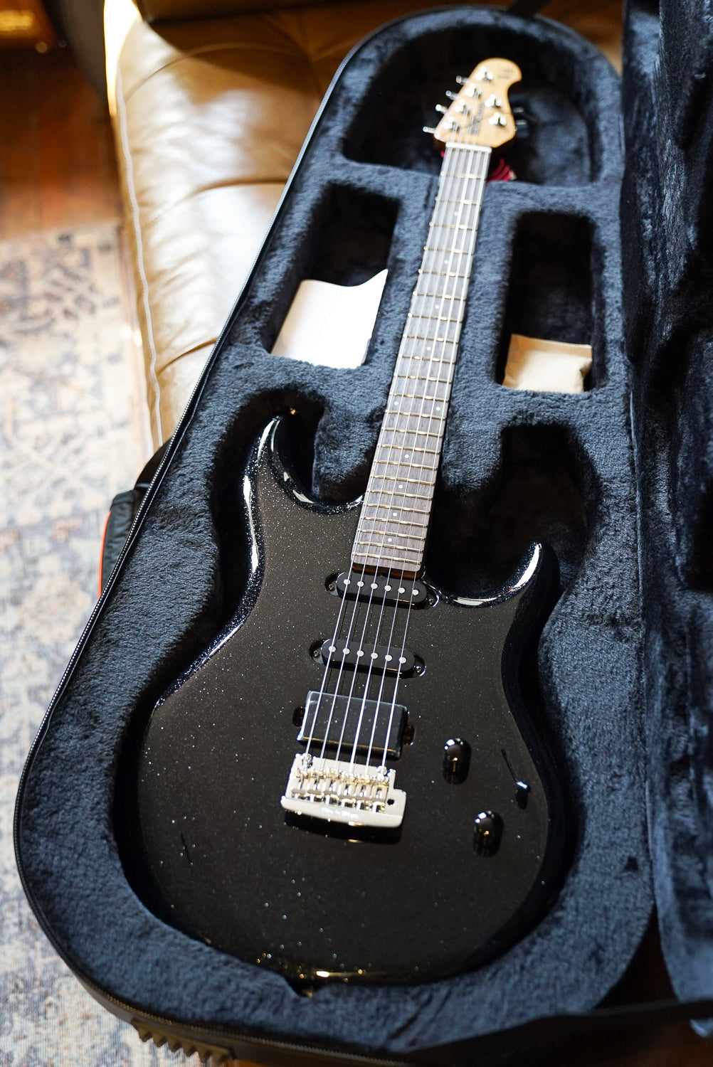 Music Man Luke 4 HSS - Black Sparkle