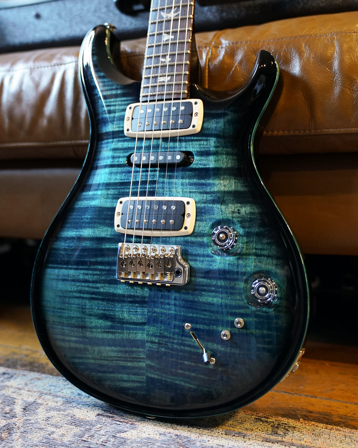PRS Modern Eagle V, Cobalt Smokeburst
