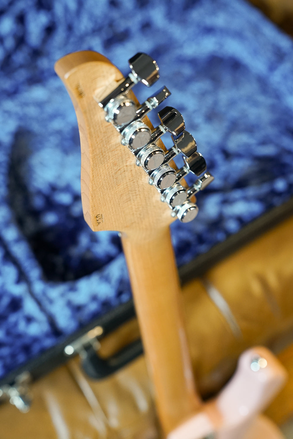 Pre-Owned Suhr Custom Classic Antique HSS Shell Pink w/Case "2022