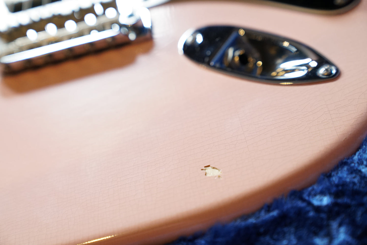 Pre-Owned Suhr Custom Classic Antique HSS Shell Pink w/Case "2022