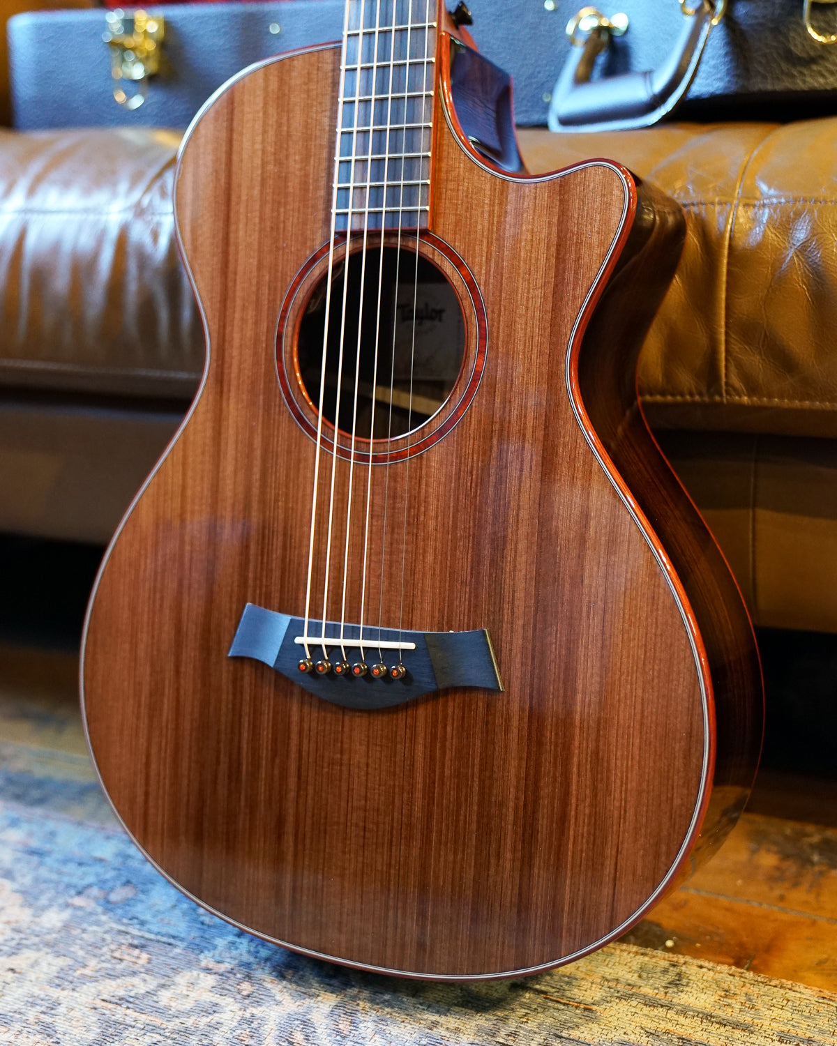 Taylor C12CE 12 Fret B5025 - Custom GC 12 Fret. Ind Rosewood/Redwood. Custom #25