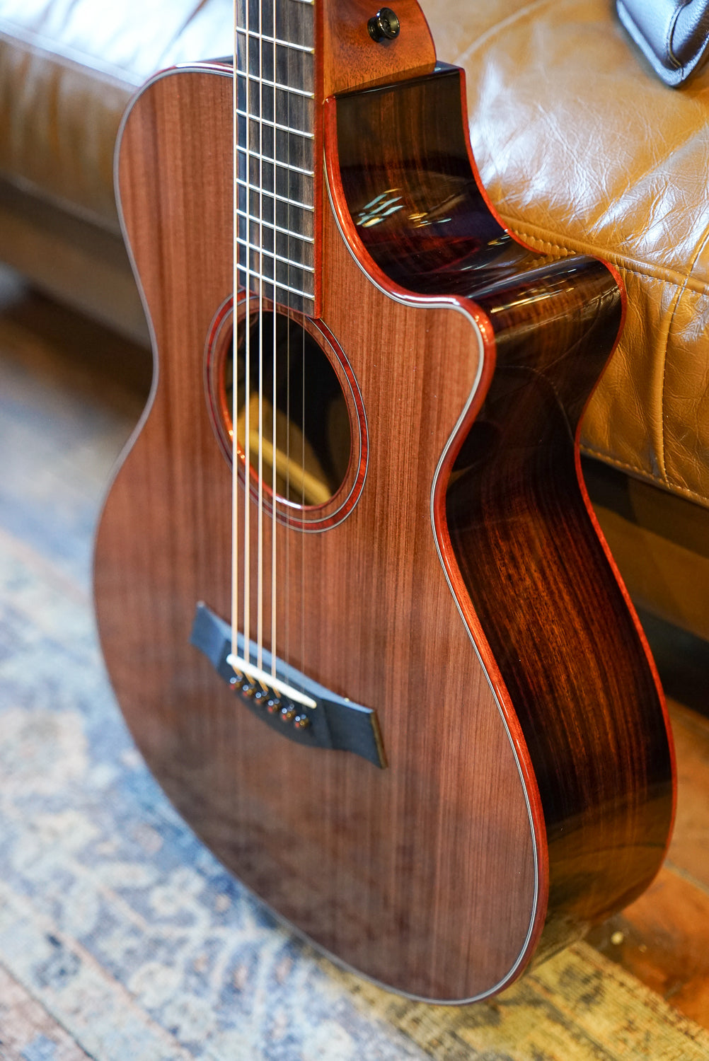 Taylor C12CE 12 Fret B5025 - Custom GC 12 Fret. Ind Rosewood/Redwood. Custom #25