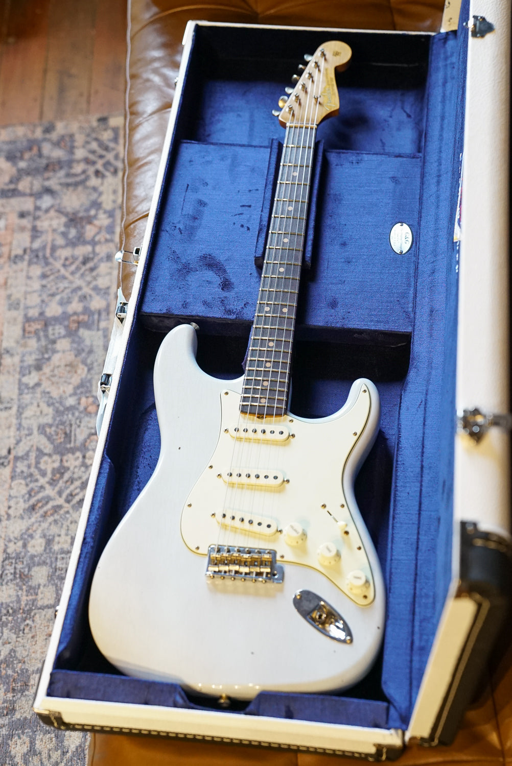 Fender Custom Shop '63 Stratocaster Roasted Paulownia, Trans Sonic Blue Journeyman Relic