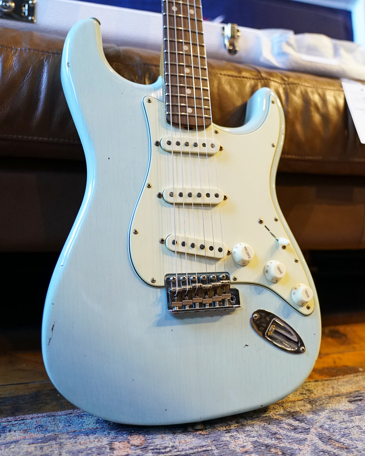 Fender Custom Shop Limited Edition '63 Stratocaster Roasted Paulownia Journeyman Relic, Trans Seafoam Green