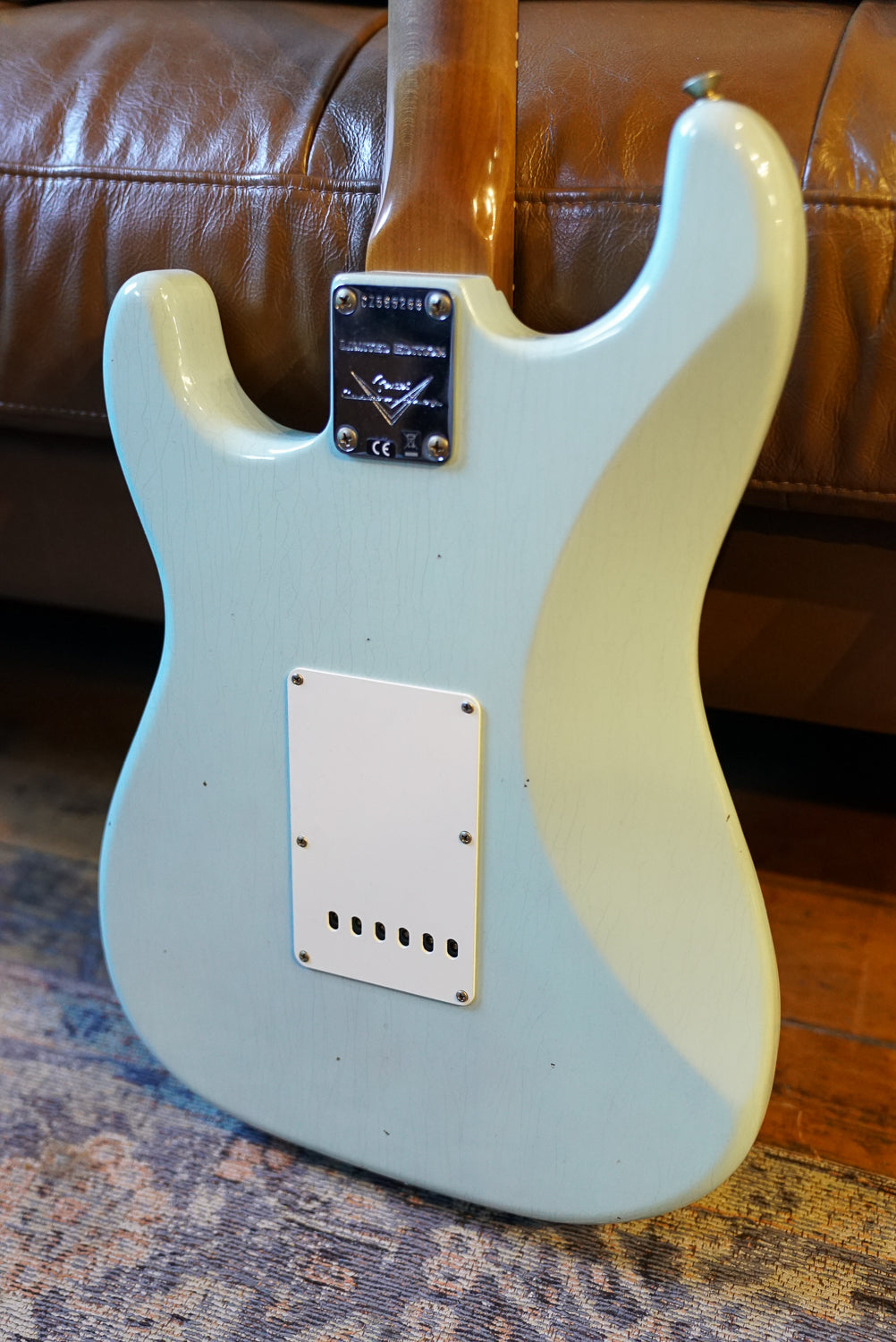 Fender Custom Shop Limited Edition '63 Stratocaster Roasted Paulownia Journeyman Relic, Trans Seafoam Green