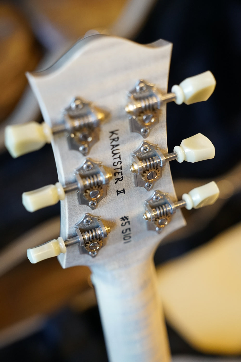 Nik Huber Krautster II - Worn Vintage White