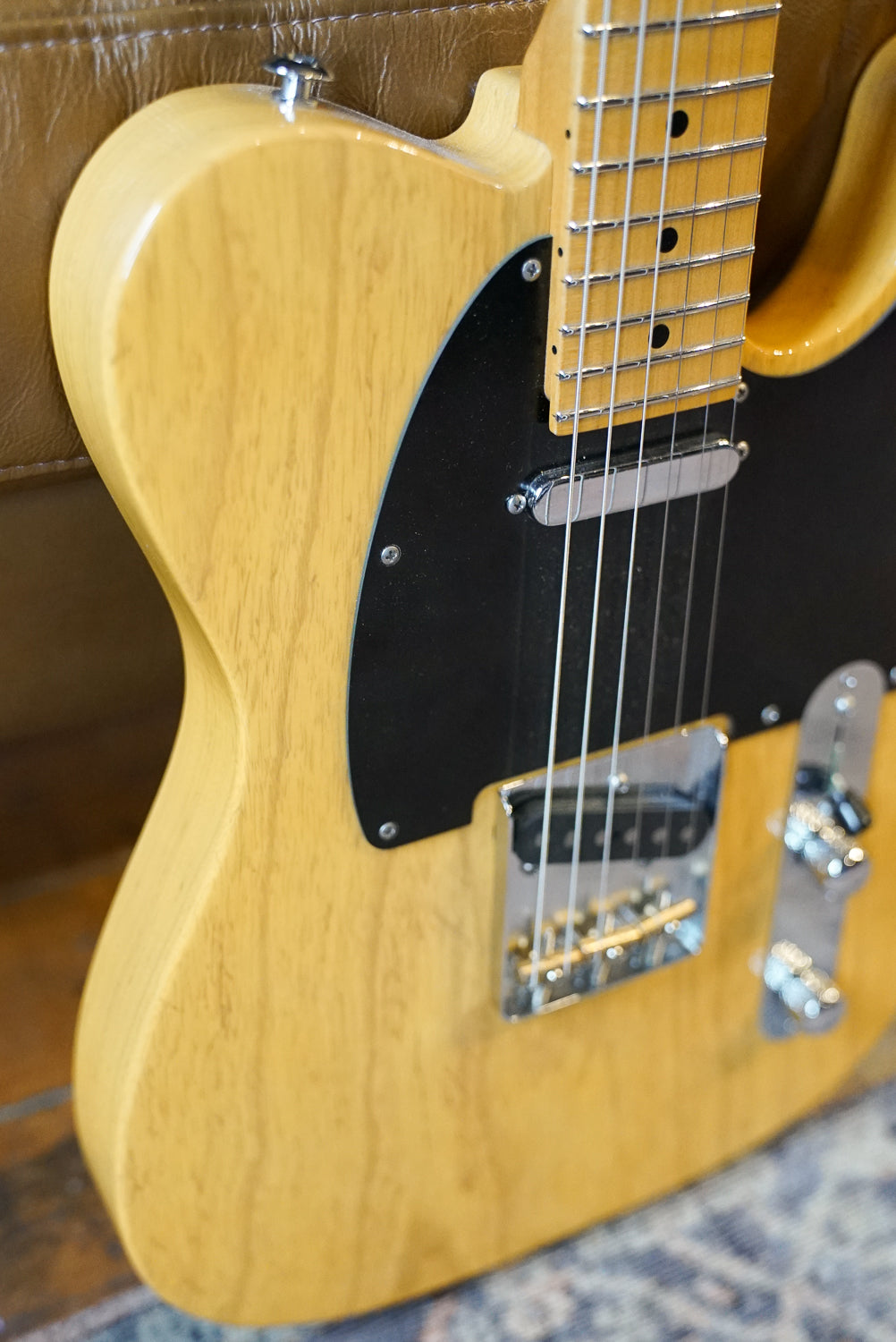 Pre-Owned Suhr Classic T Antique Trans Butterscotch