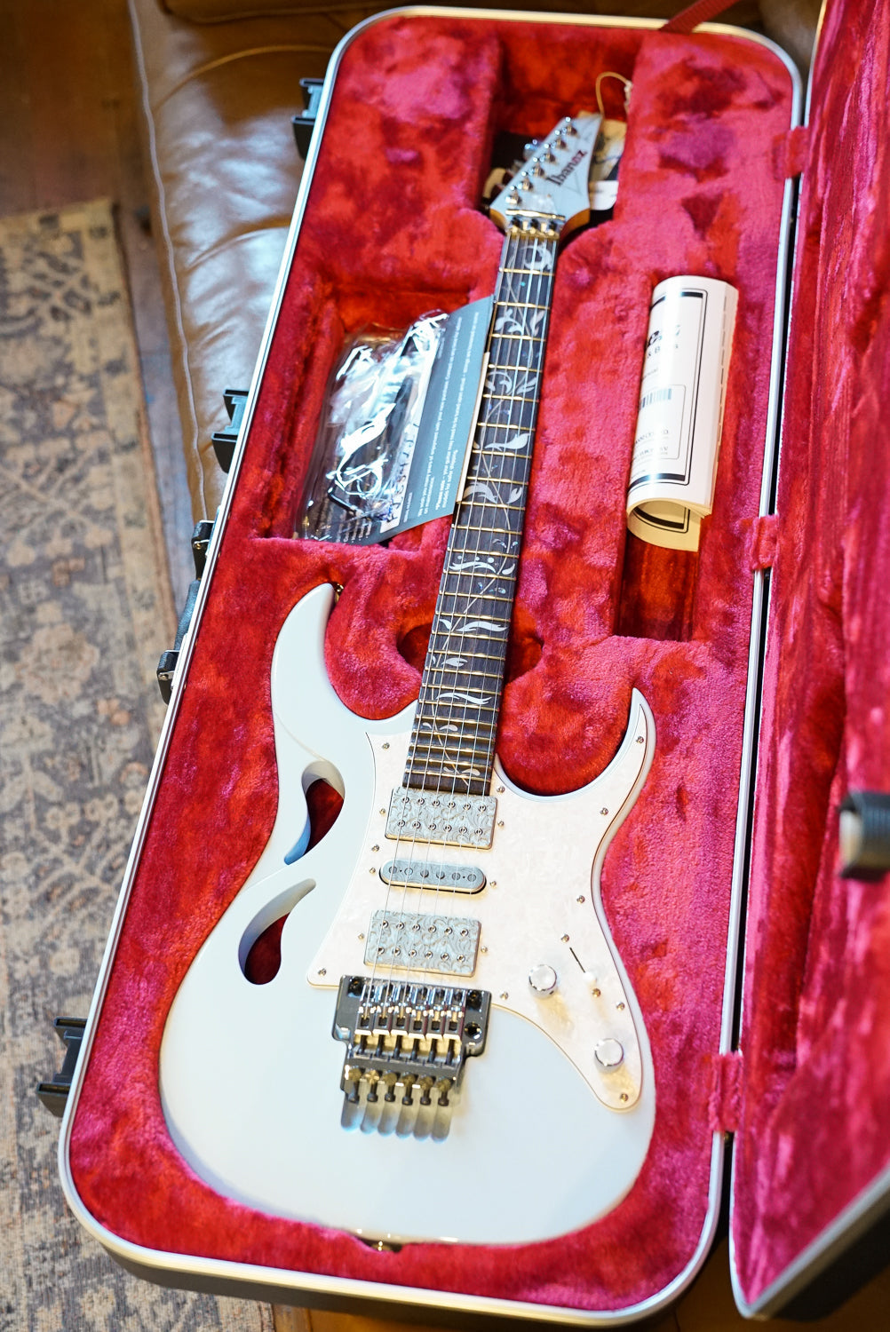 Pre-Owned Ibanez PIA3761C-BLP "2023