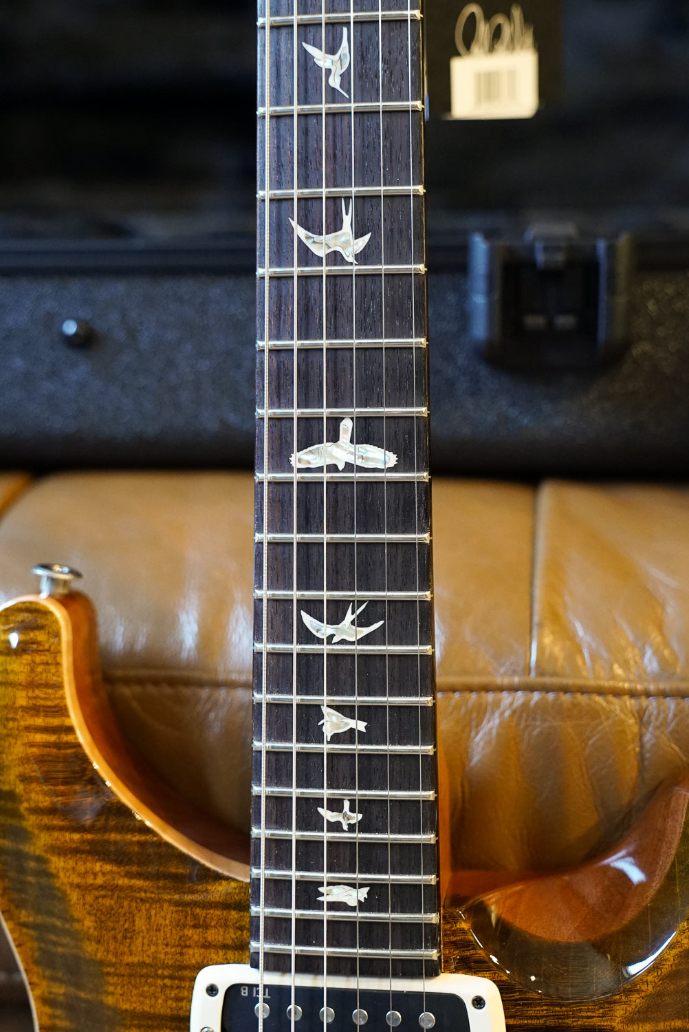PRS Modern Eagle V, Yellow Tiger
