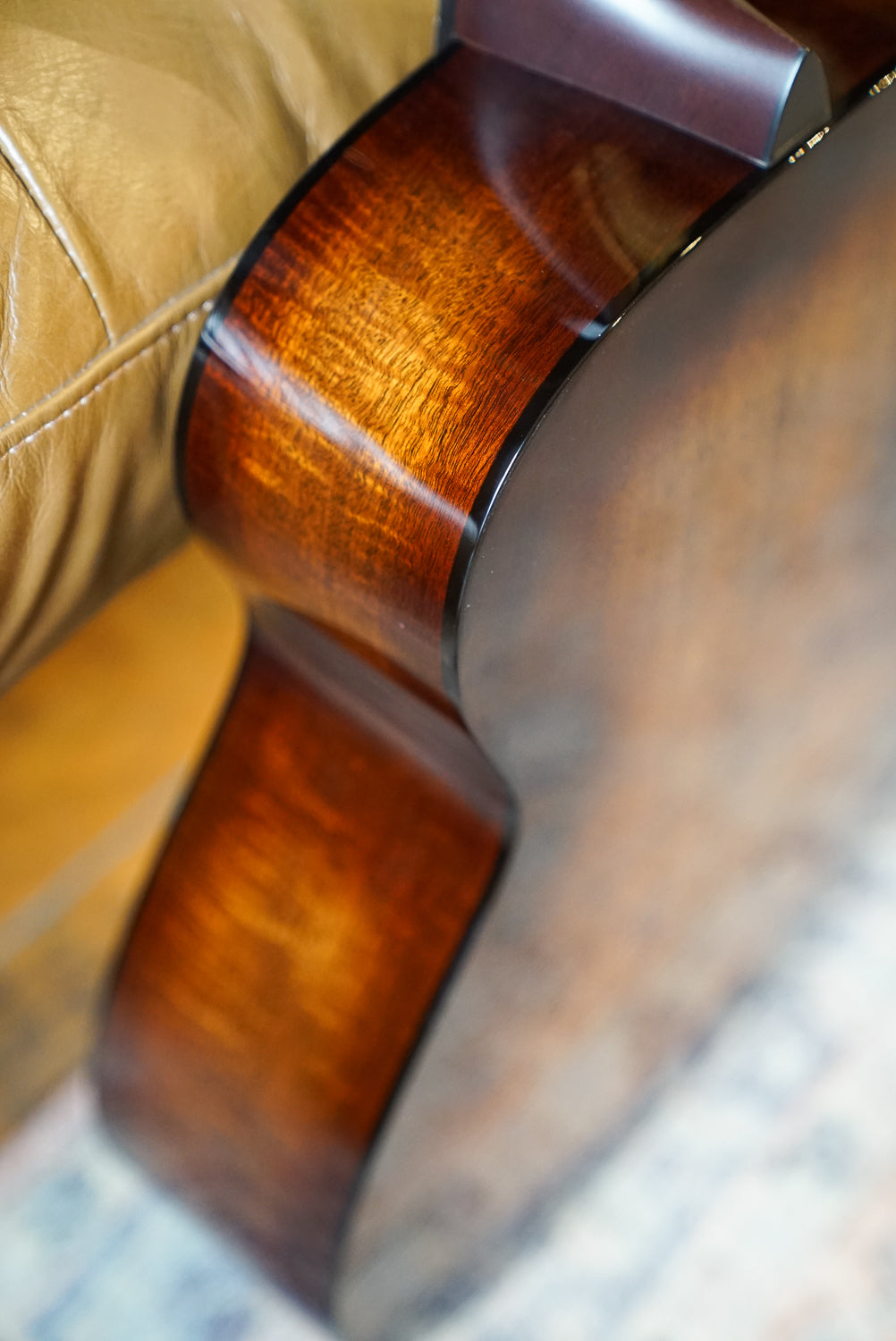 Martin Custom Shop 0-14F, Flamed Mahogany, Tweedy Burst