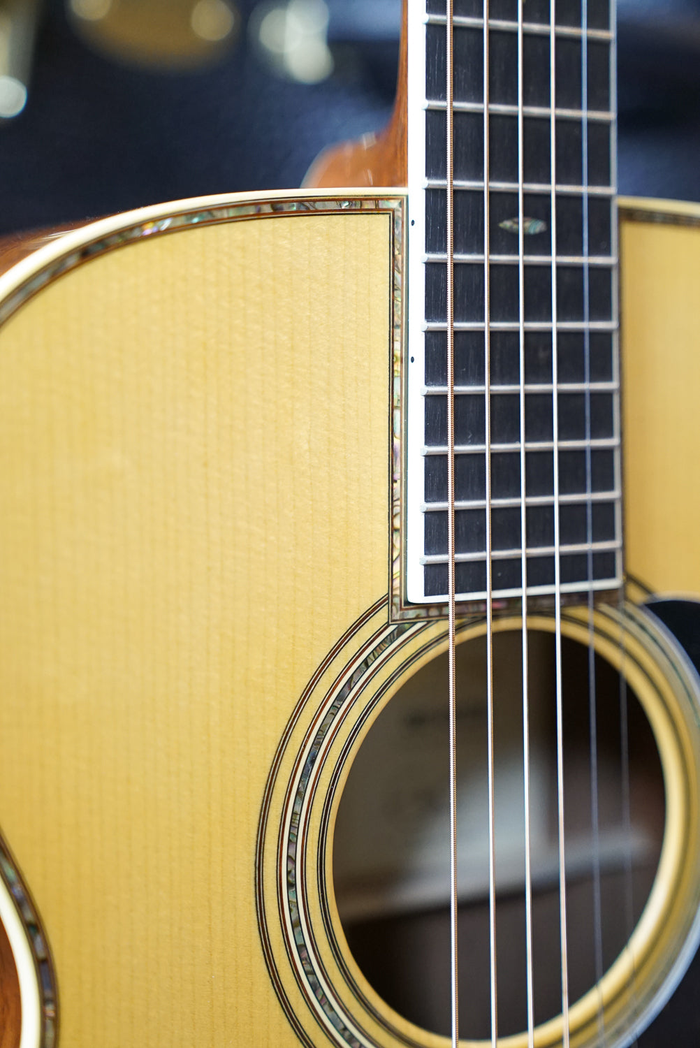 Martin 000-42EC 30th Anniversary Eric Clapton Signature Acoustic