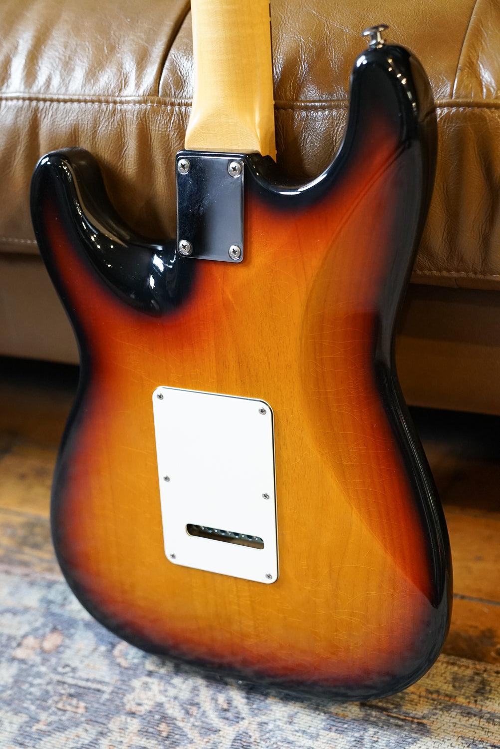Suhr Classic S Antique, 3 Tone Burst, Indian Rosewood fingerboard, HSS