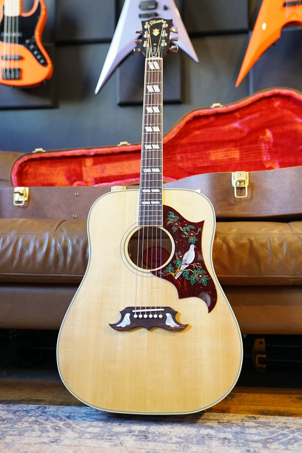 Pre-Owned Gibson Dove Original, Antique Natural, AAAAA Select Maple "2023