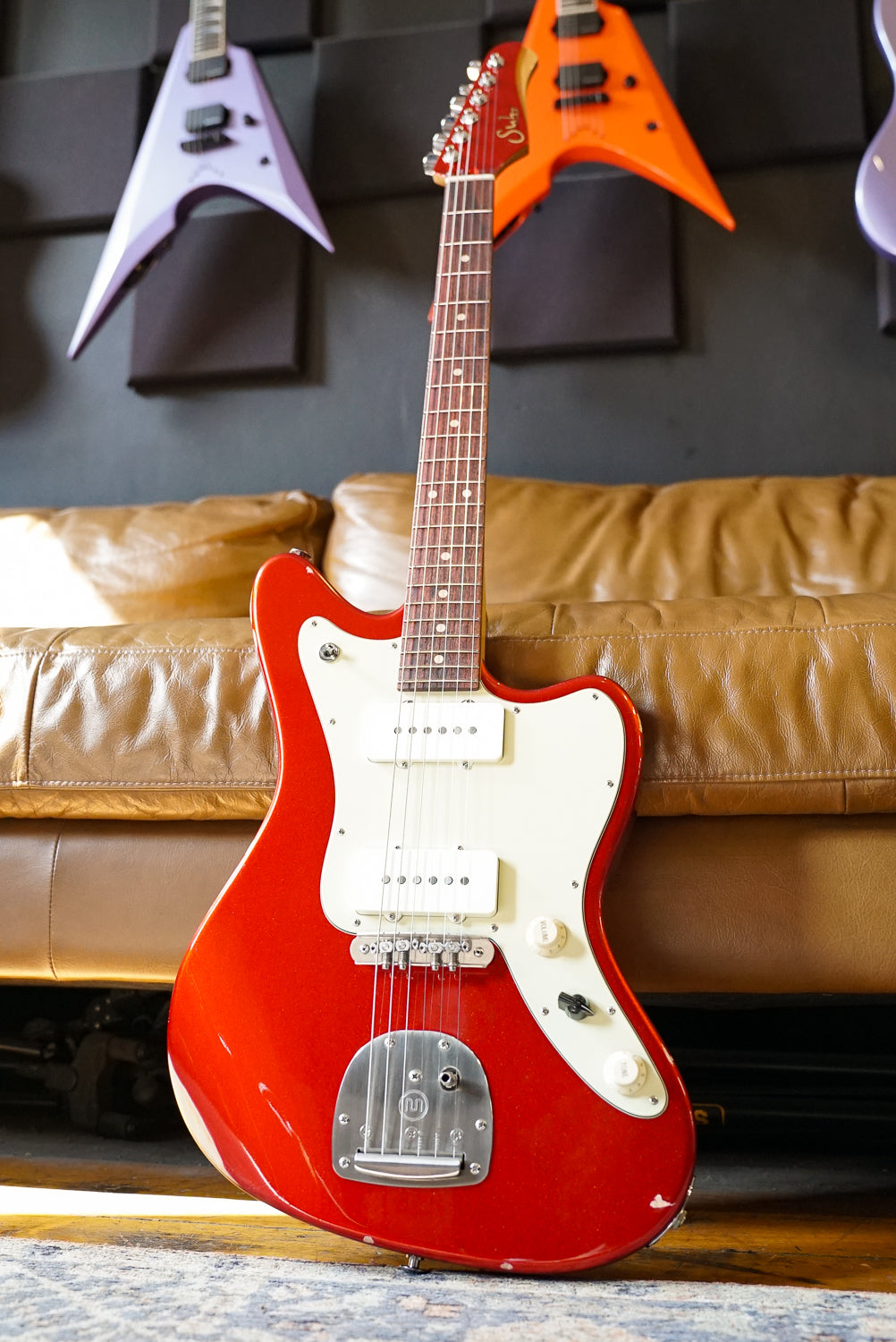 Suhr Classic JM Antique Limited Edition, Mastery Tremolo, Candy Apple Red