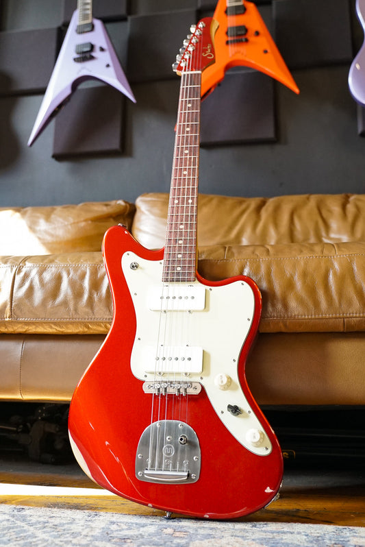 Suhr Classic JM Antique Limited Edition, Mastery Tremolo, Candy Apple Red