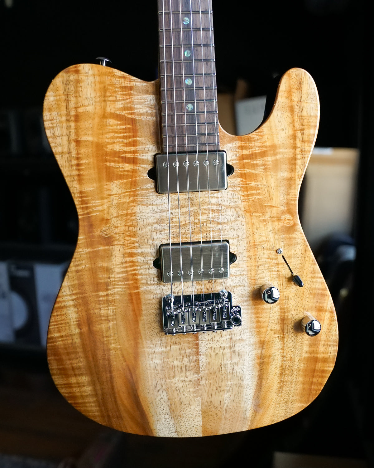 Suhr Custom T, Koa / Roasted Swamp Ash