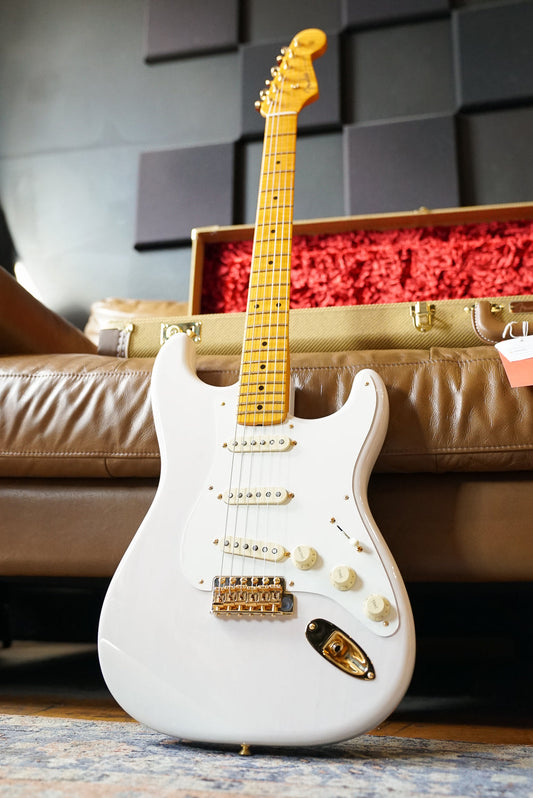 Fender Limited Edition American Vintage II 1957 Stratocaster, Flame Maple Fingerboard, White Blonde