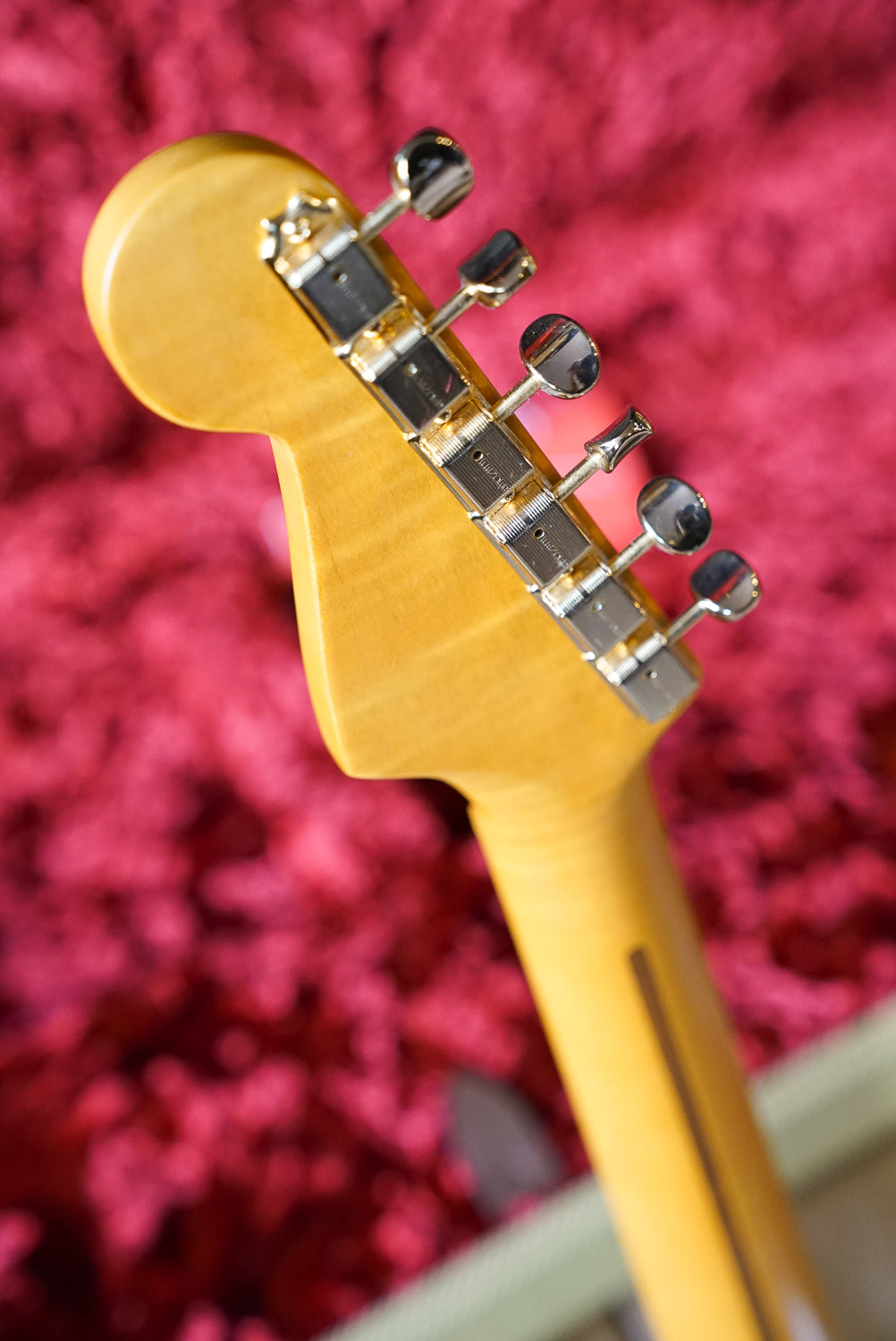 Fender Limited Edition American Vintage II 1957 Stratocaster, Flame Maple Fingerboard, White Blonde