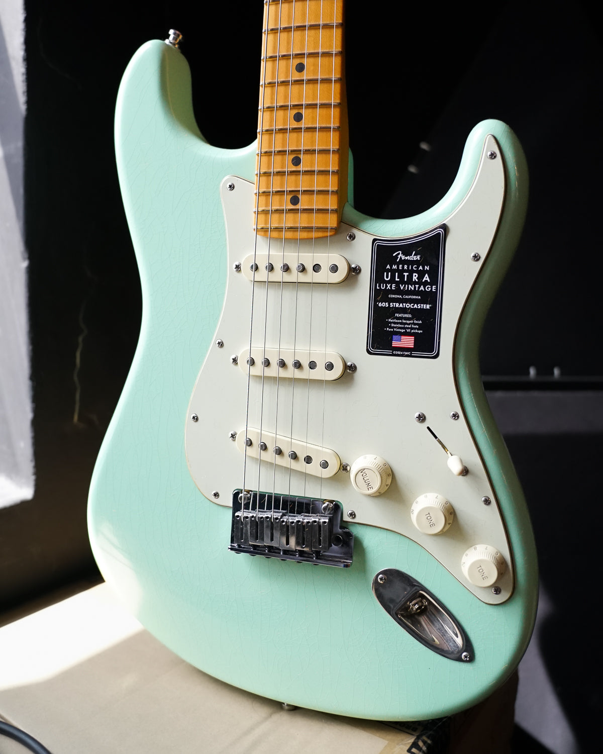Fender Limited Edition American Ultra Luxe Vintage '60s Stratocaster, Sea Foam Green / Maple Neck