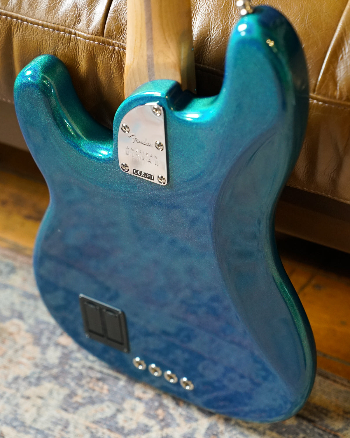 Fender American Ultra II Precision Bass, Limited Run Aurora Finish