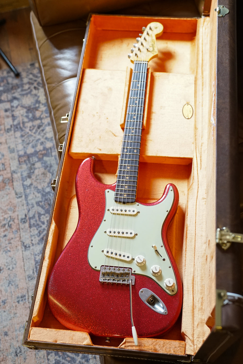 Pre-Owned Fender Master Built Greg Fessler 1962 Stratocaster Journeyman Relic, Aged Red Sparkle "2025