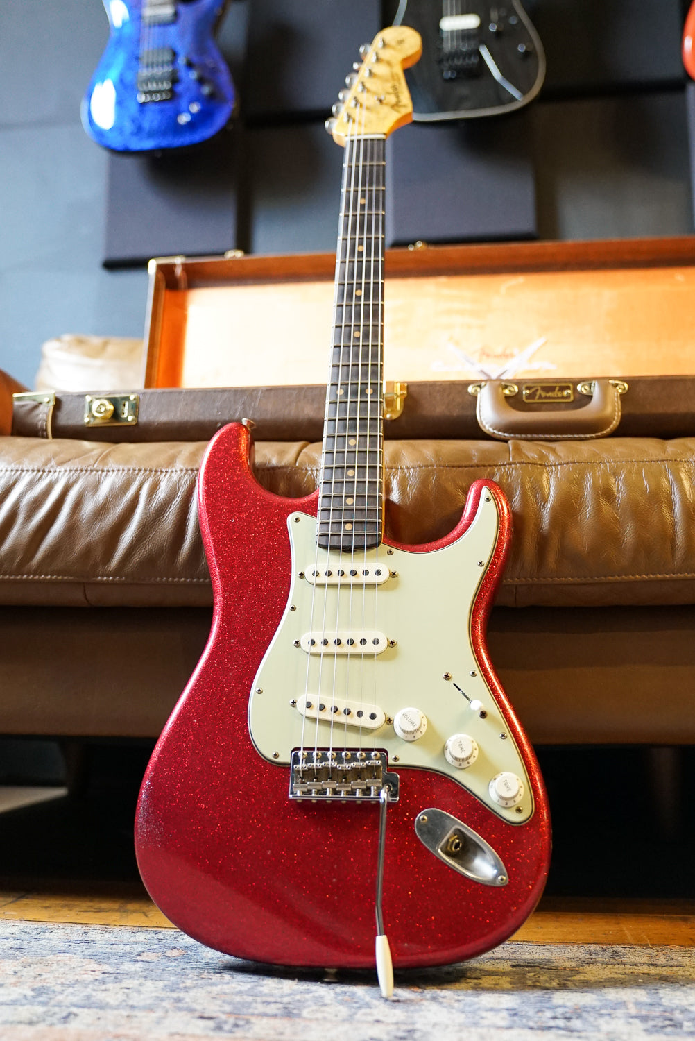 Pre-Owned Fender Master Built Greg Fessler 1962 Stratocaster Journeyman Relic, Aged Red Sparkle "2025