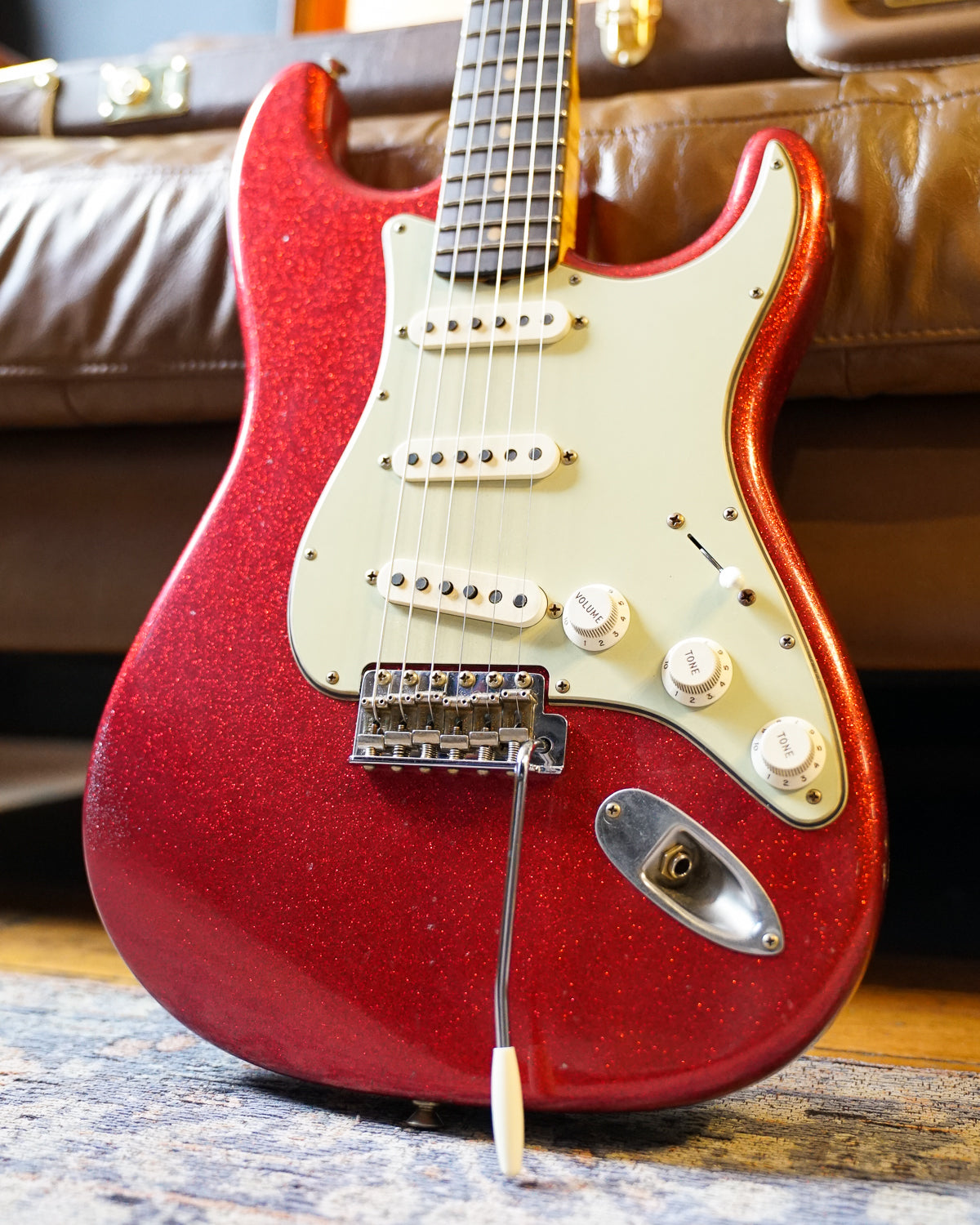 Pre-Owned Fender Master Built Greg Fessler 1962 Stratocaster Journeyman Relic, Aged Red Sparkle "2025