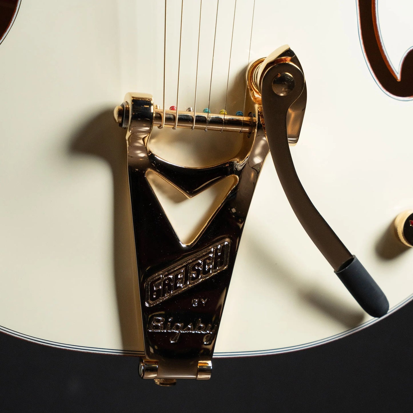 Gretsch G6136T-59 Vintage Select Edition '59 Falcon - White