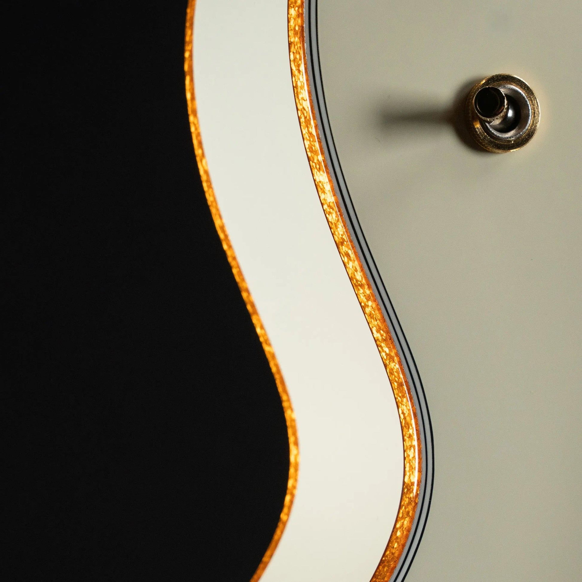 Gretsch G6136T-59 Vintage Select Edition '59 Falcon - White