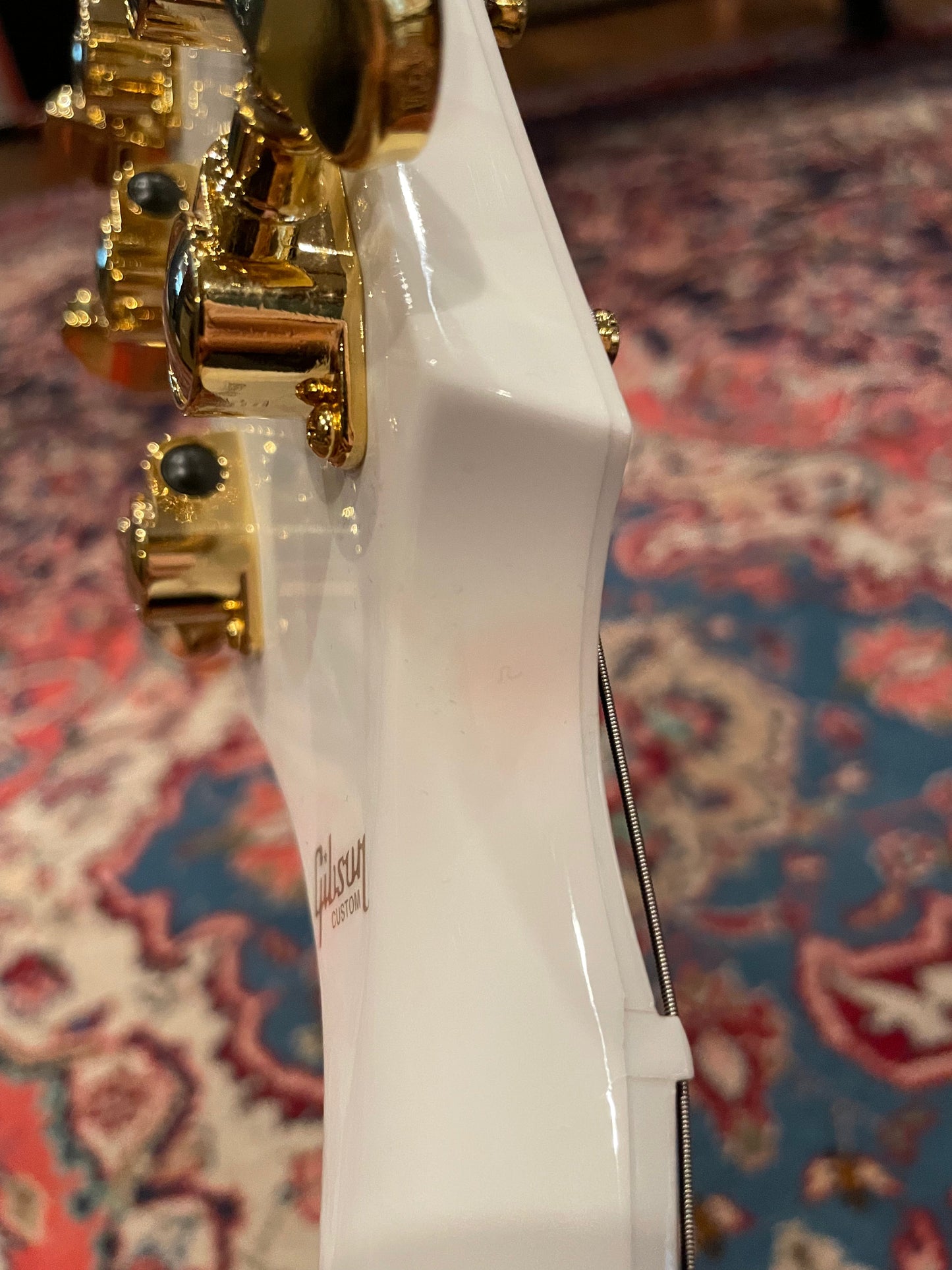 SCRATCH & DENT! Gibson Custom Shop Les Paul Custom Ebony Fingerboard Gloss Electric Guitar - Alpine White