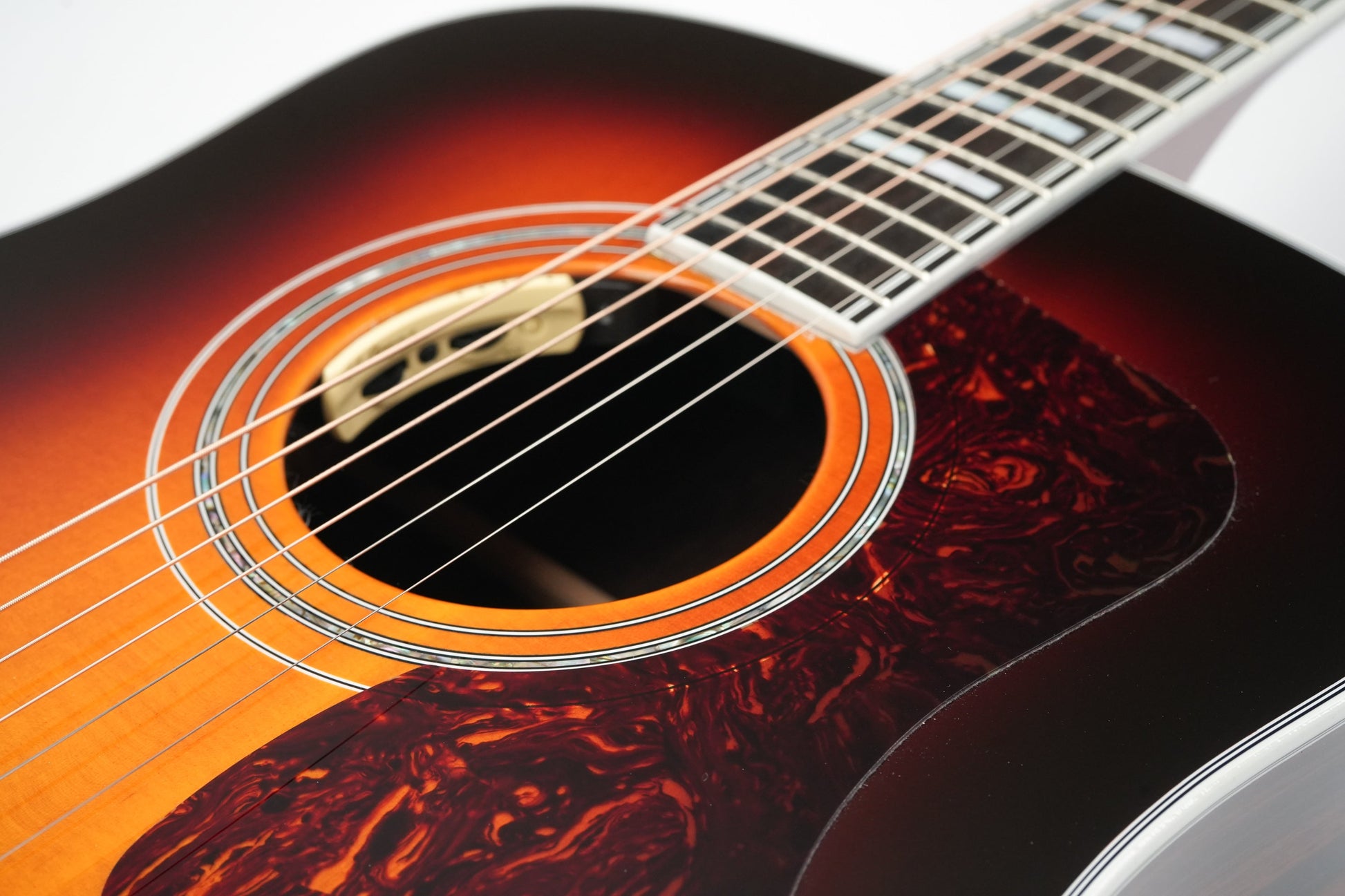 Guild D55e Antique Burst 2024