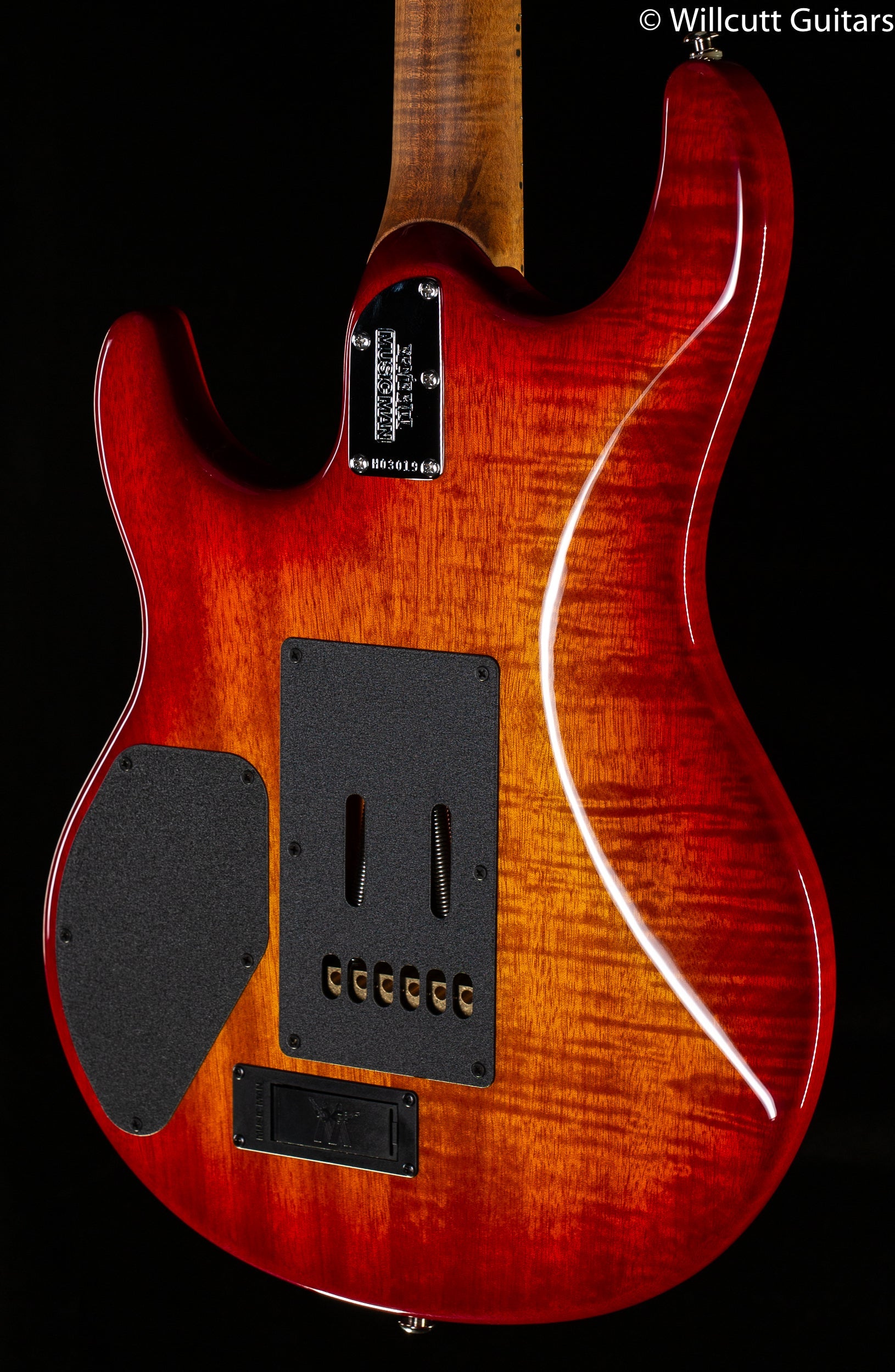 Ernie Ball Music Man Luke III HH Maple Top Lava Burst Quilt (019)
