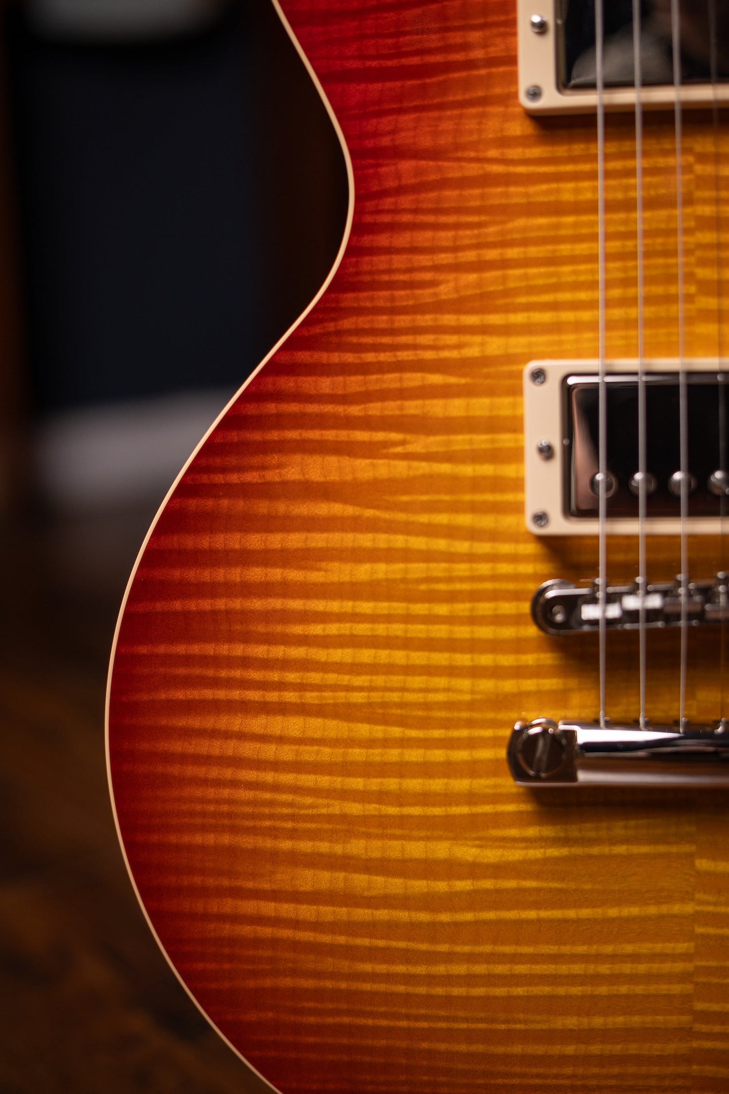2014 Gibson Custom Shop Les Paul Long Scale Electric Guitar - Cherry Sunburst